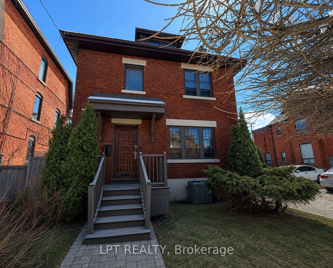 322 Waverley Street, Ottawa Centre, ON K2P 0W3 photo 2