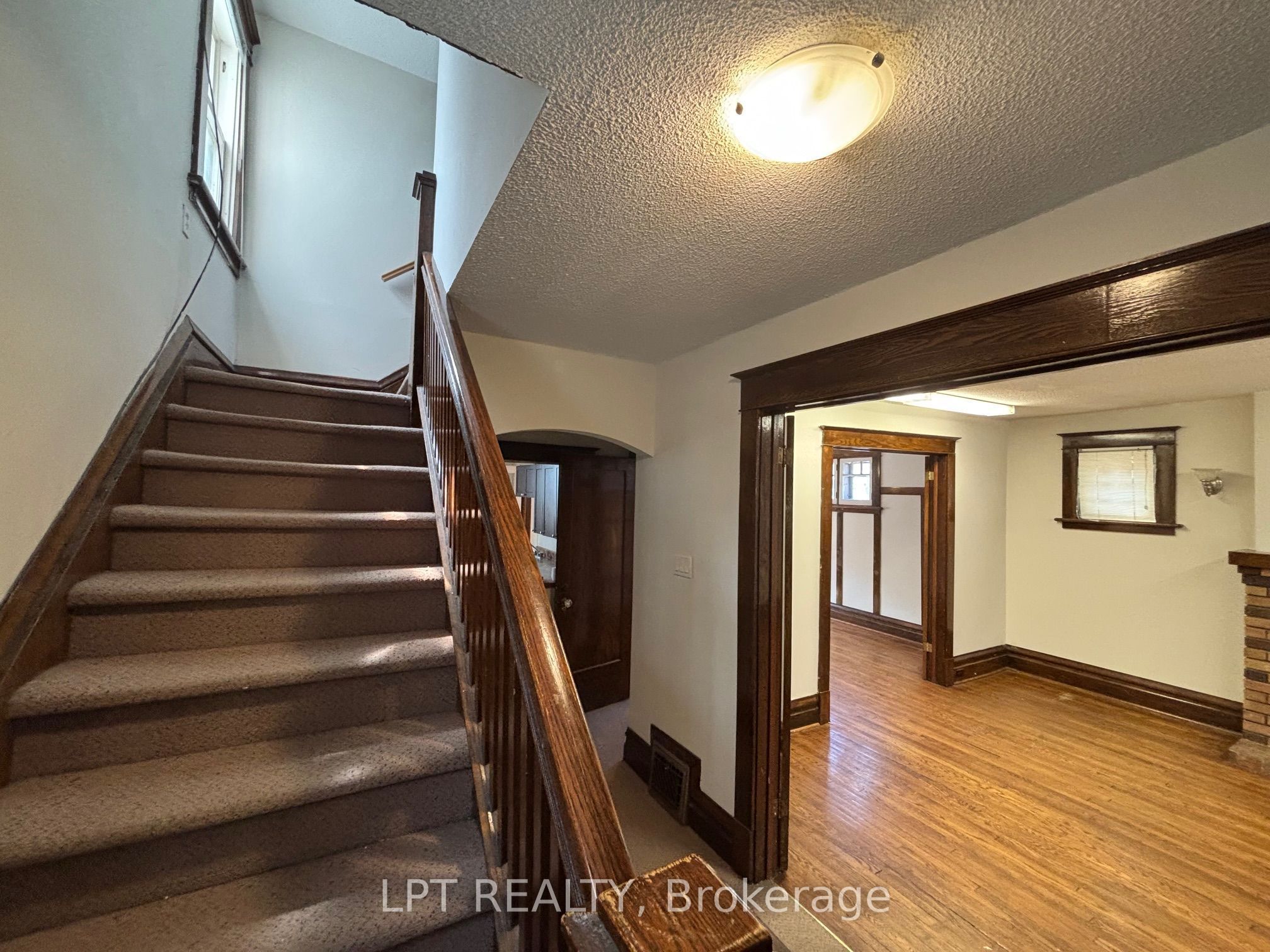 322 Waverley Street, Ottawa Centre, ON K2P 0W3 photo 5