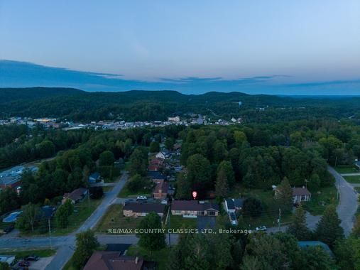 158 Bridge Street W, Bancroft, ON K0L 1C0 photo 4