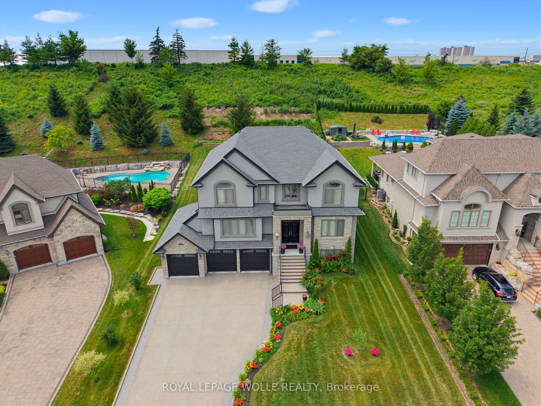 38 River Valley Drive, Kitchener, ON N2C 2V6