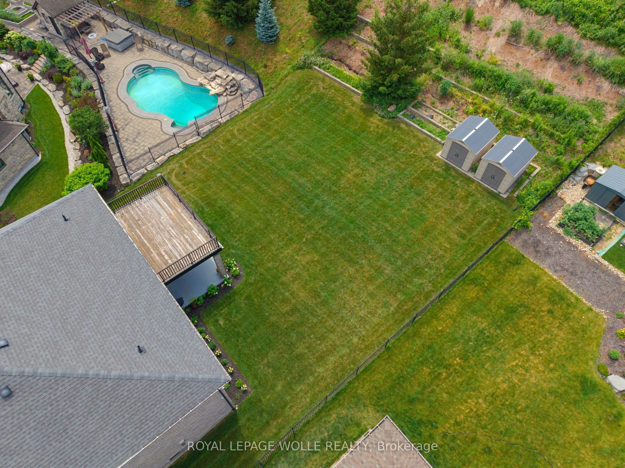 38 River Valley Drive, Kitchener, ON N2C 2V6 photo 3
