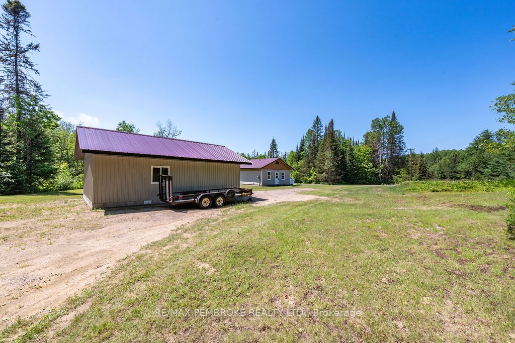 37335 Highway 17 Highway, Laurentian Hills, ON K0J 2B0