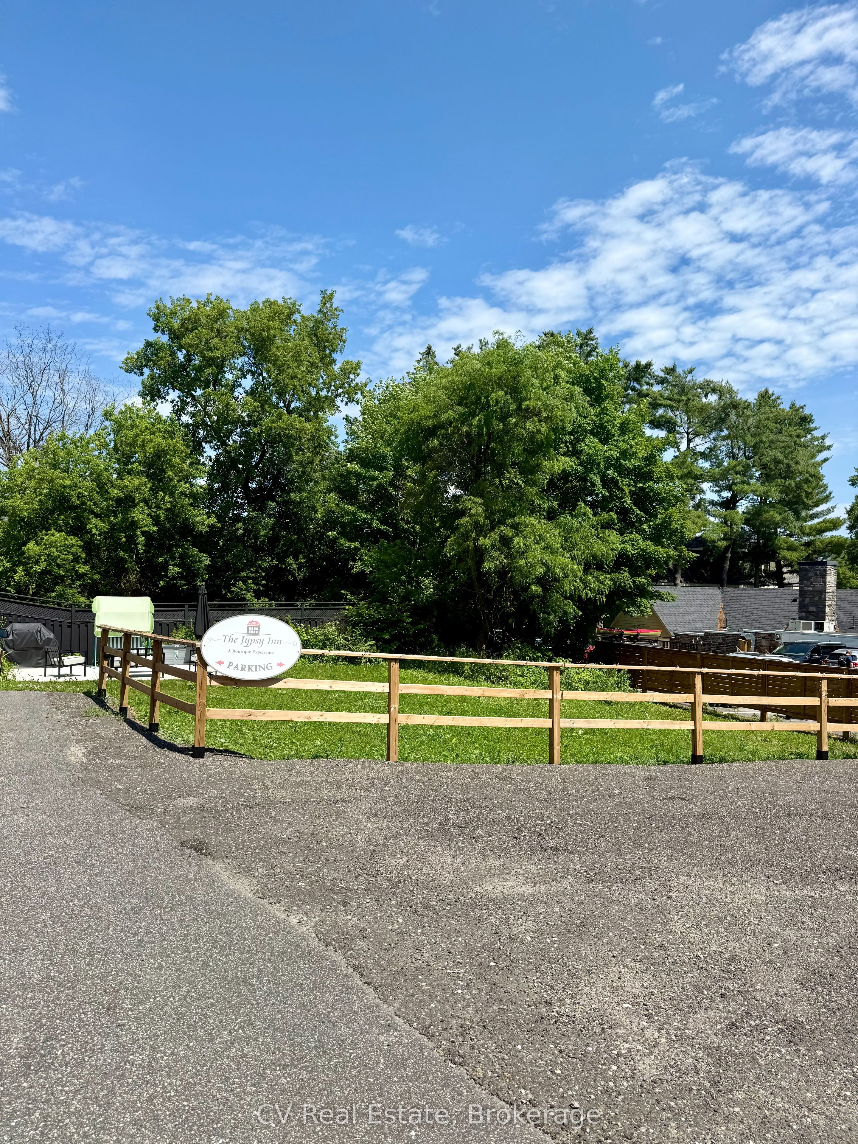 2 Mahaffy Court 156, Bracebridge, ON P1L 2A6 photo 5
