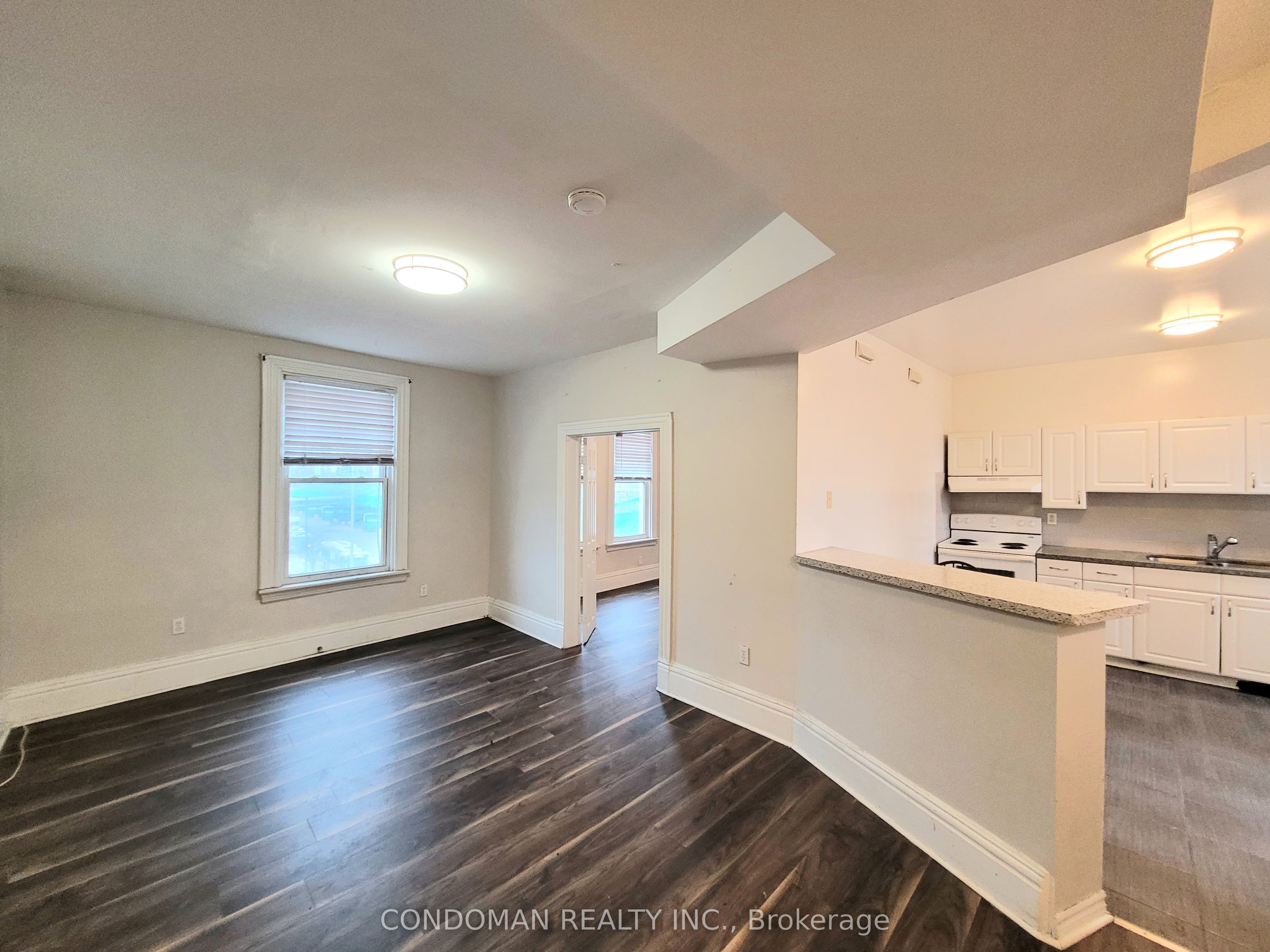 139 1/2 John Street S 6, Hamilton, ON L8N 2C3