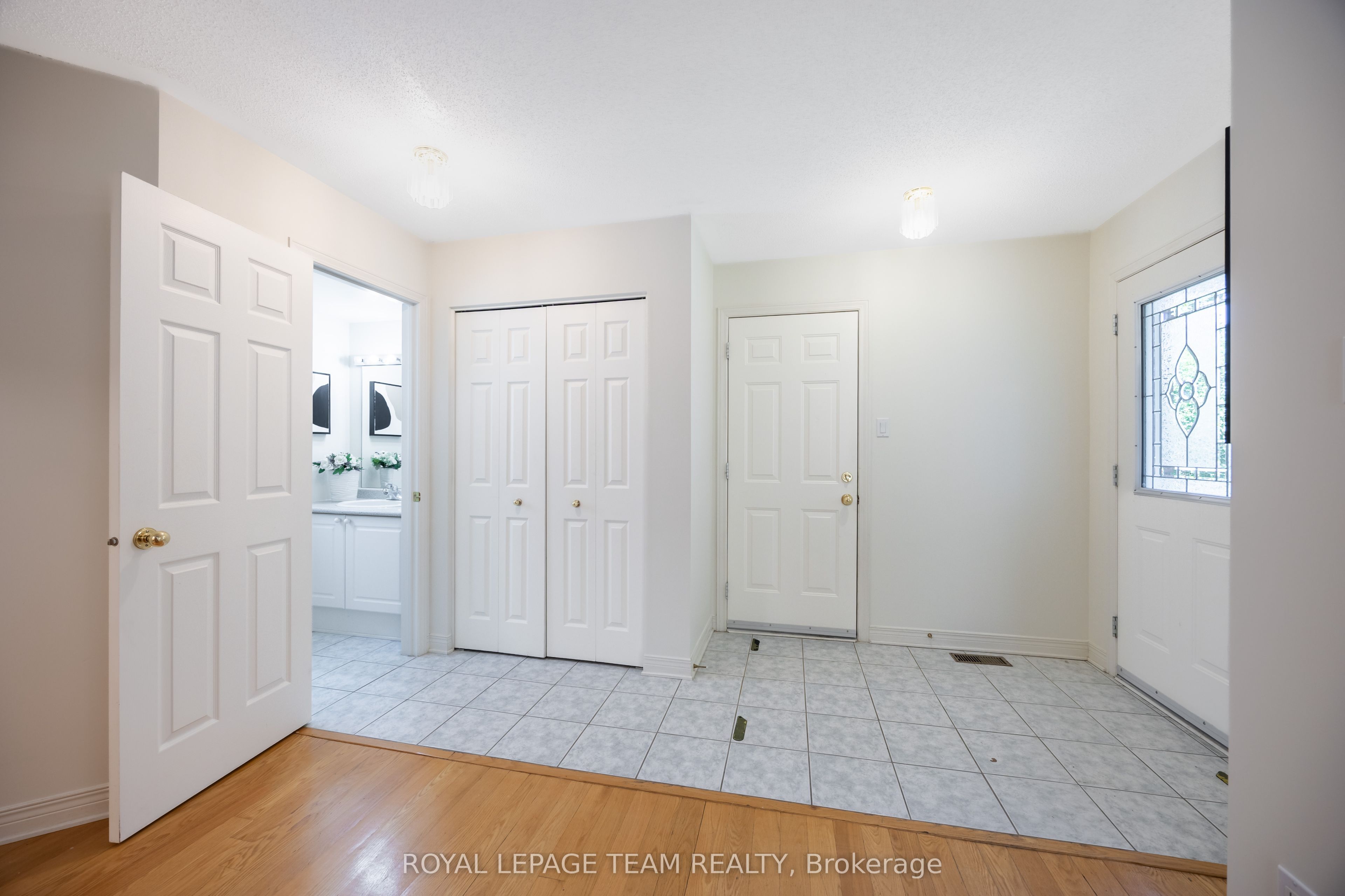 29 Keno Way, Kanata, ON K2T 1H3 photo 5
