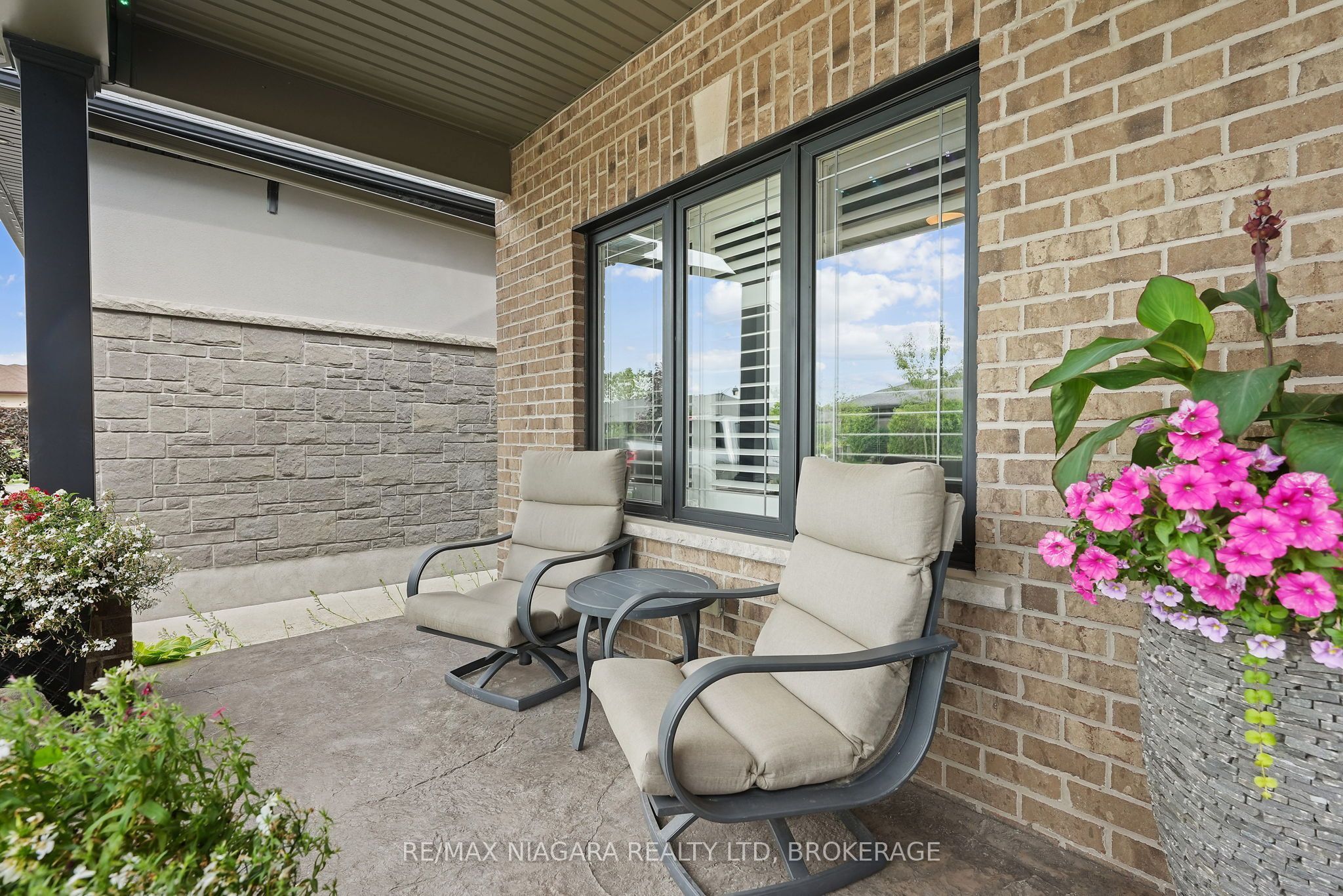 7245 Optimist Lane, Niagara Falls, ON L2E 0B3 photo 3