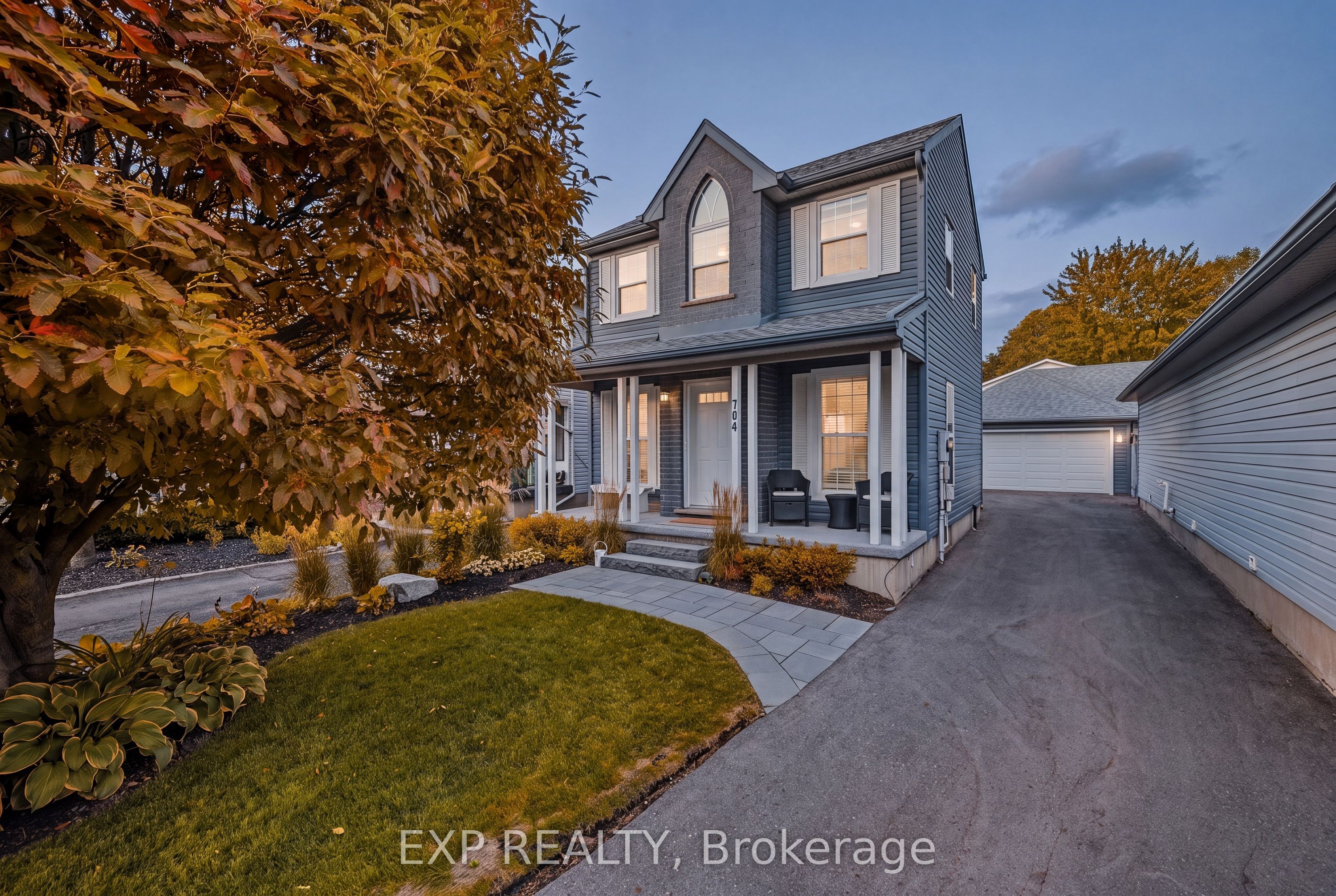 704 Jacob Lane, Waterloo, ON N2V 2A7