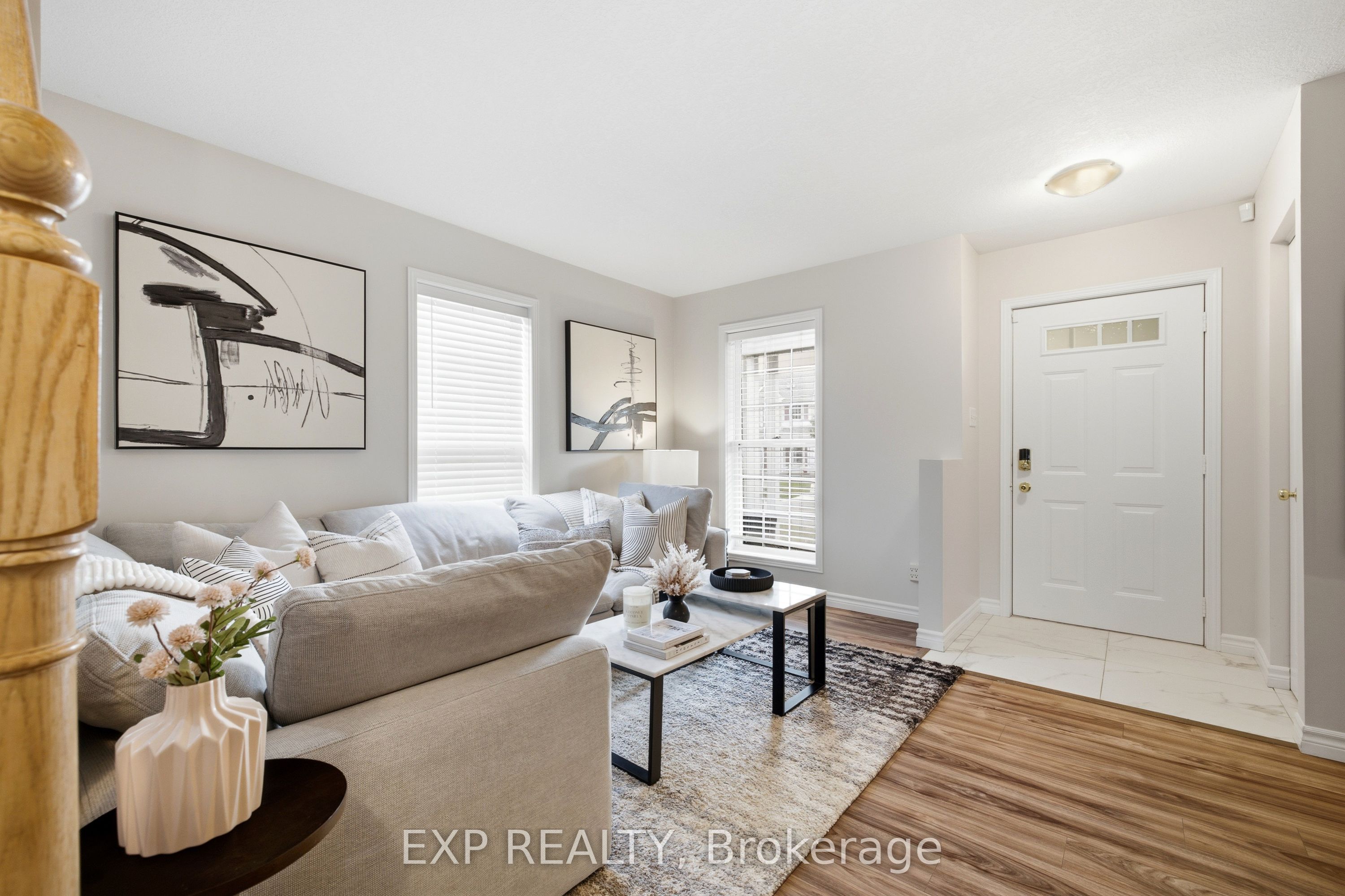 704 Jacob Lane, Waterloo, ON N2V 2A7 photo 5