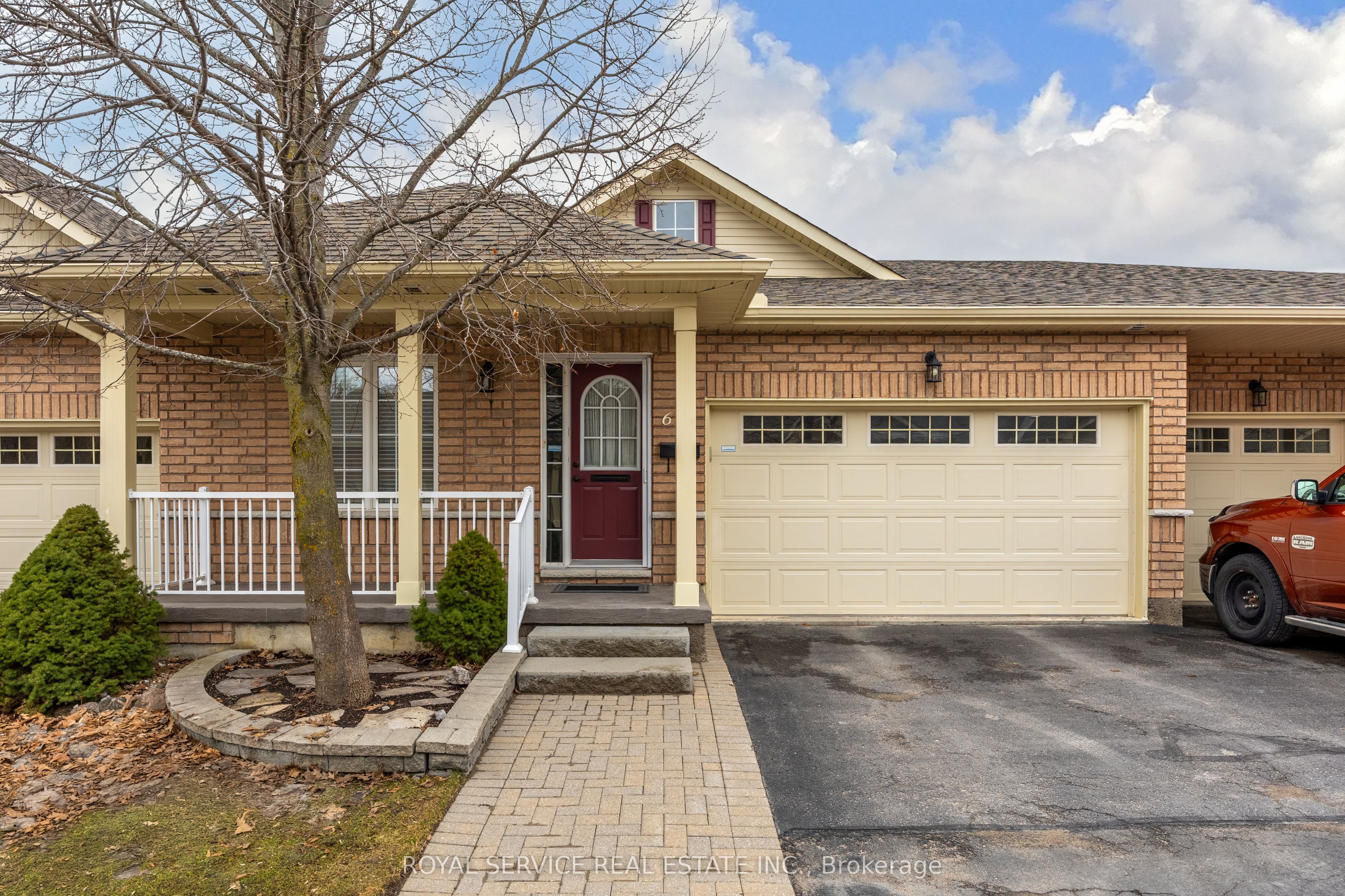 877 Wentworth Street 6, Peterborough, ON K9J 8R7 photo 2