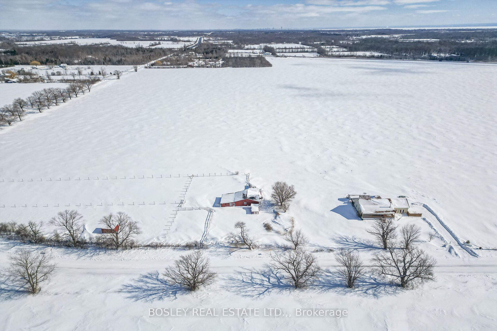 910 Holloway Bay Road, Fort Erie, ON L0S 1N0 photo 4