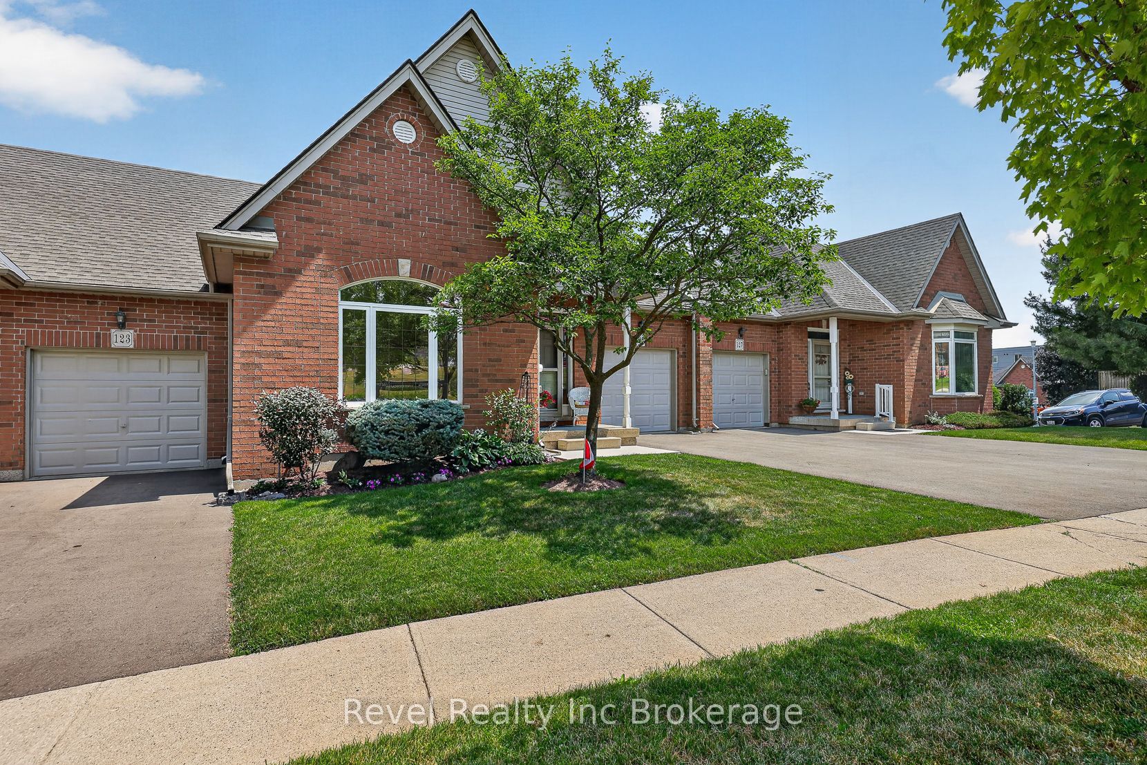 125 Ferguson Drive, Woodstock, ON N4V 1H4