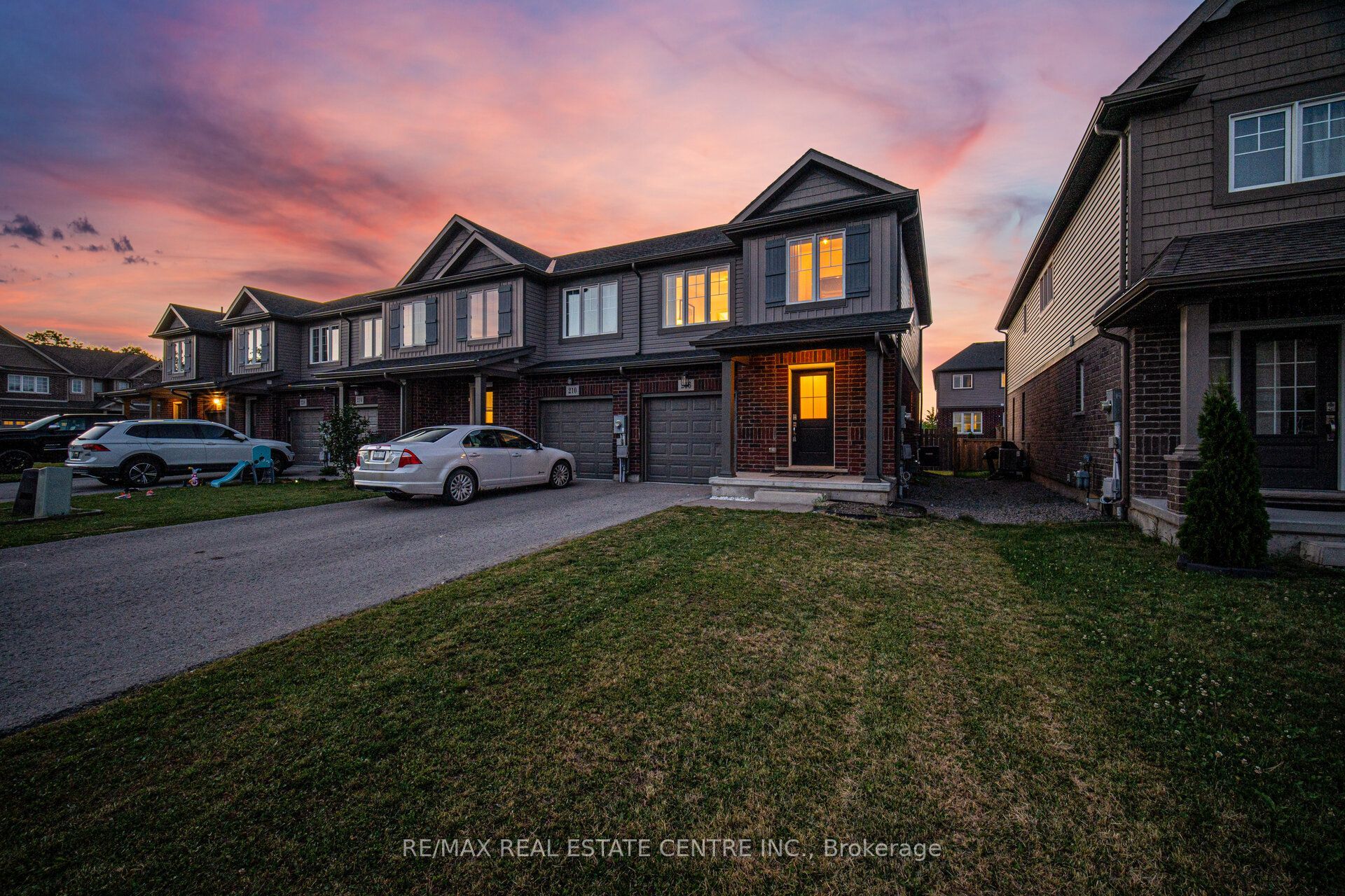 206 HERON Street, Welland, ON L3C 0G7 photo 3