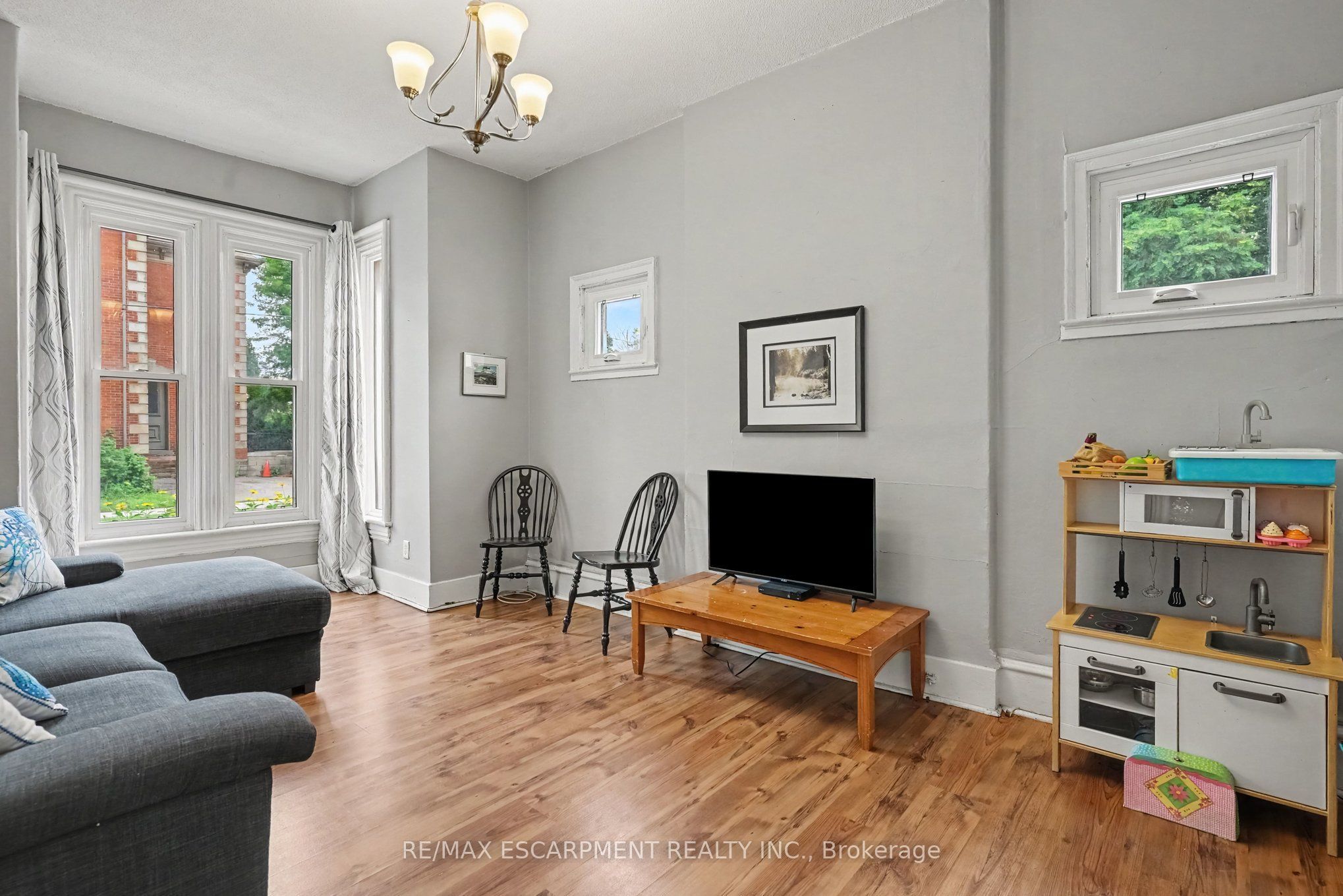 22 Stinson Street, Hamilton, ON L8N 1R7 photo 4