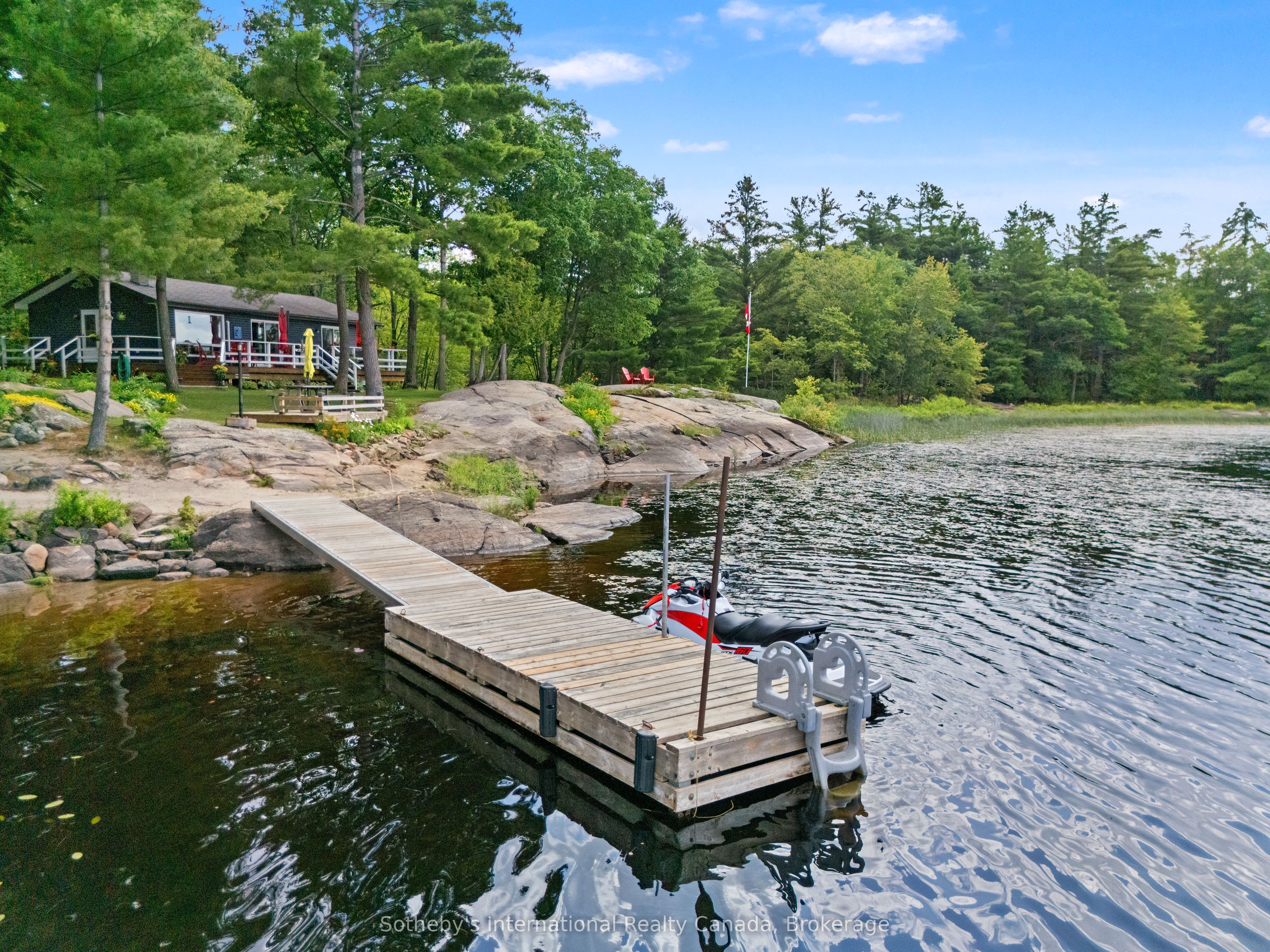 834 Eastshore Road, Georgian Bay, ON P0C 1A0 photo 2