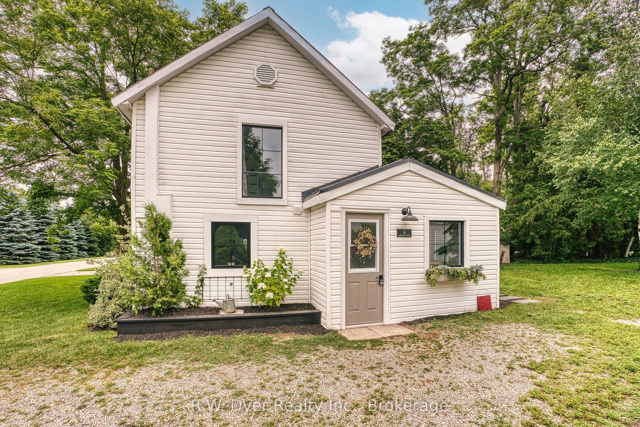 4 Elizabeth Street, Bluewater, ON N0M 1G0 photo 5