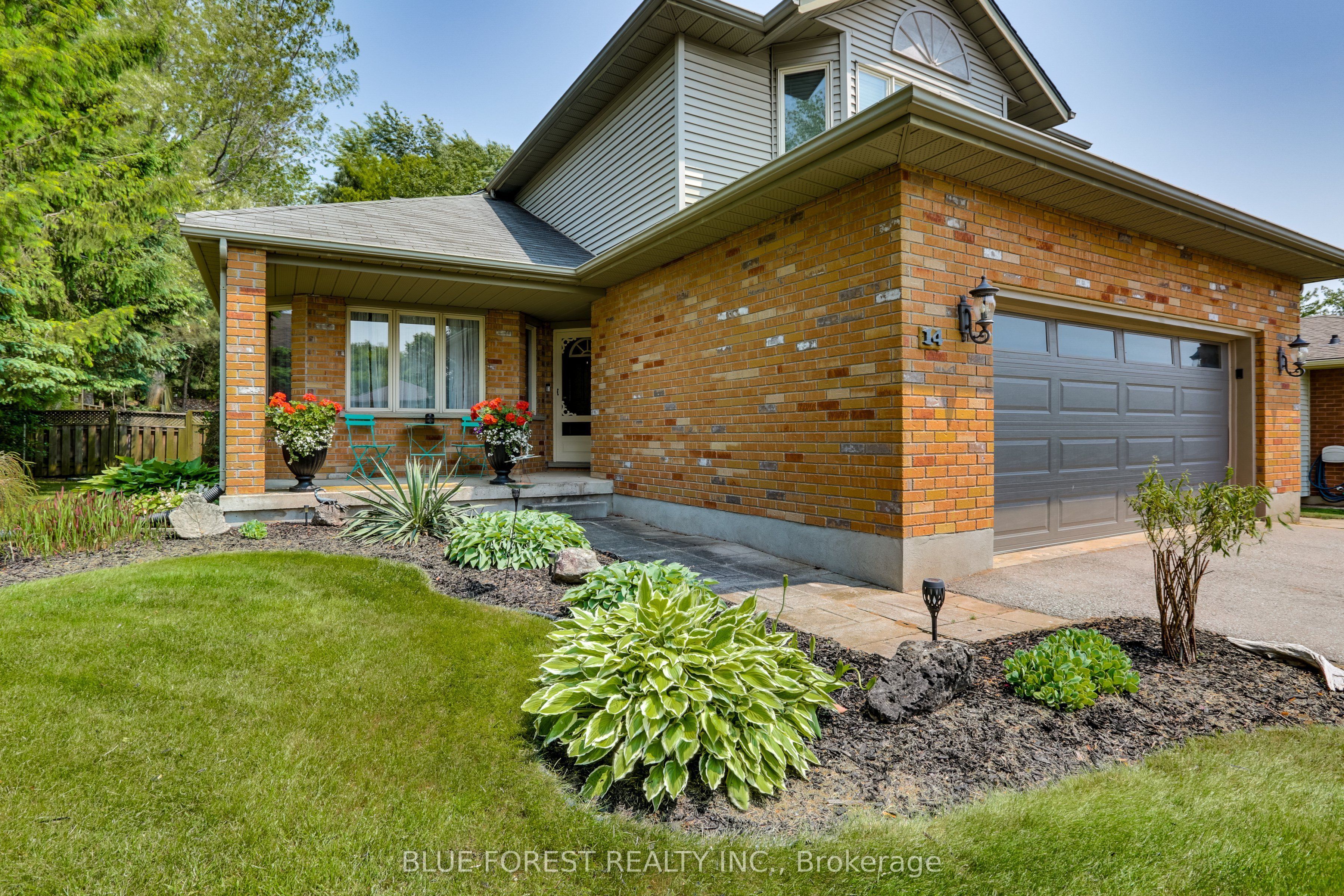 14 Eric Drive, Thames Centre, ON N0L 1G1 photo 2