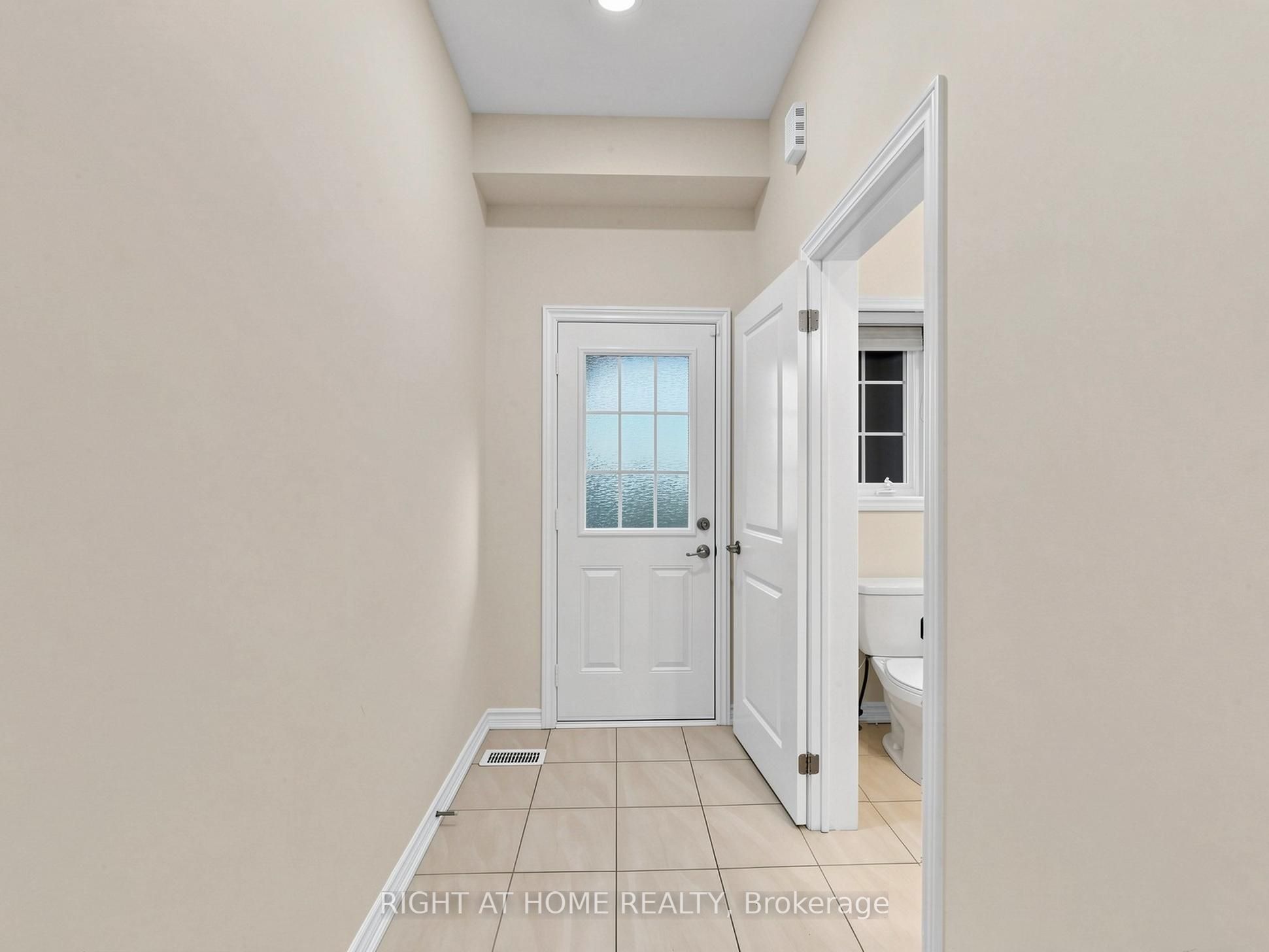 124 Mosaic Drive, Hamilton, ON L8B 1W4 photo 5