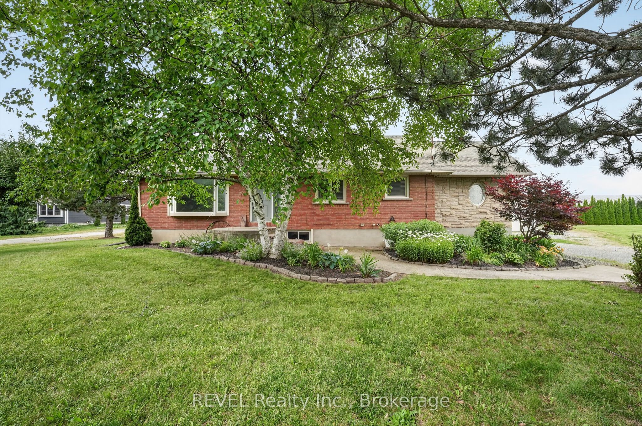 1249 Four Mile Creek Road, Niagara-on-the-Lake, ON L0S 1J0 photo 3