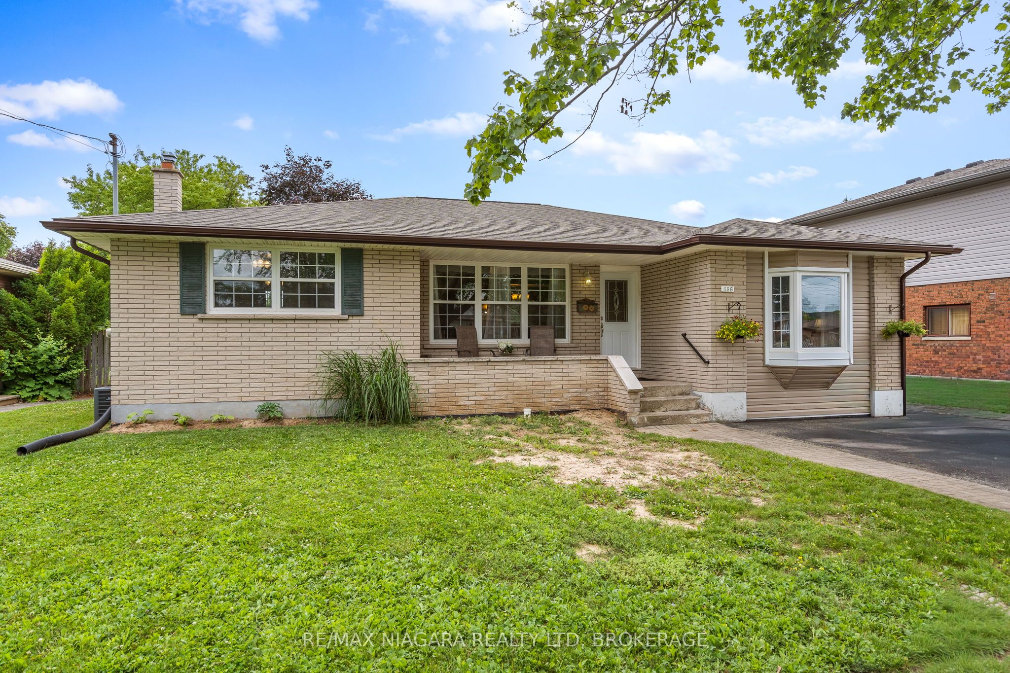 696 Clare Avenue, Welland, ON L3C 3C1