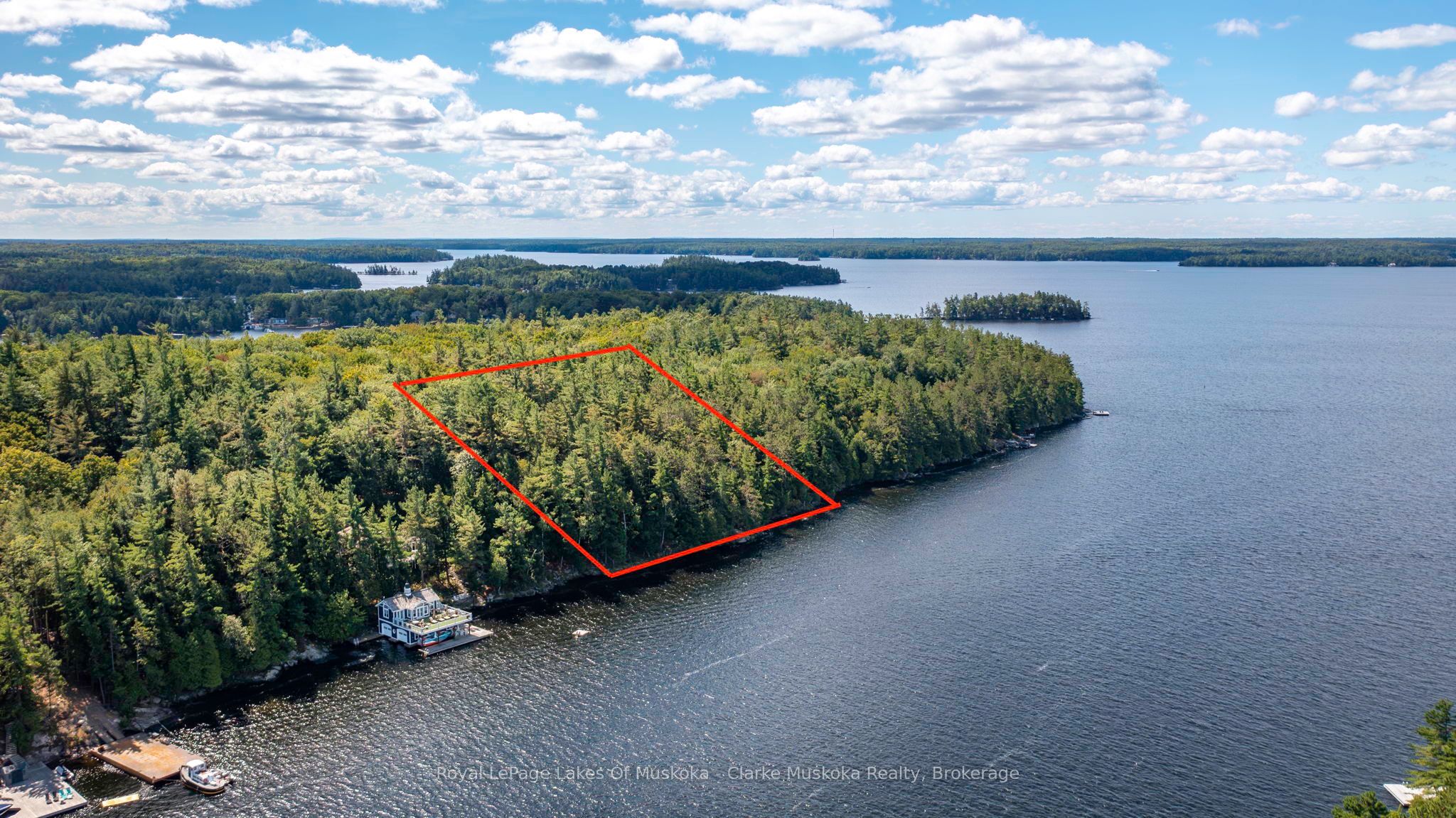M81 PINE ISLAND 1B Island, Muskoka Lakes, ON P1L 1W8