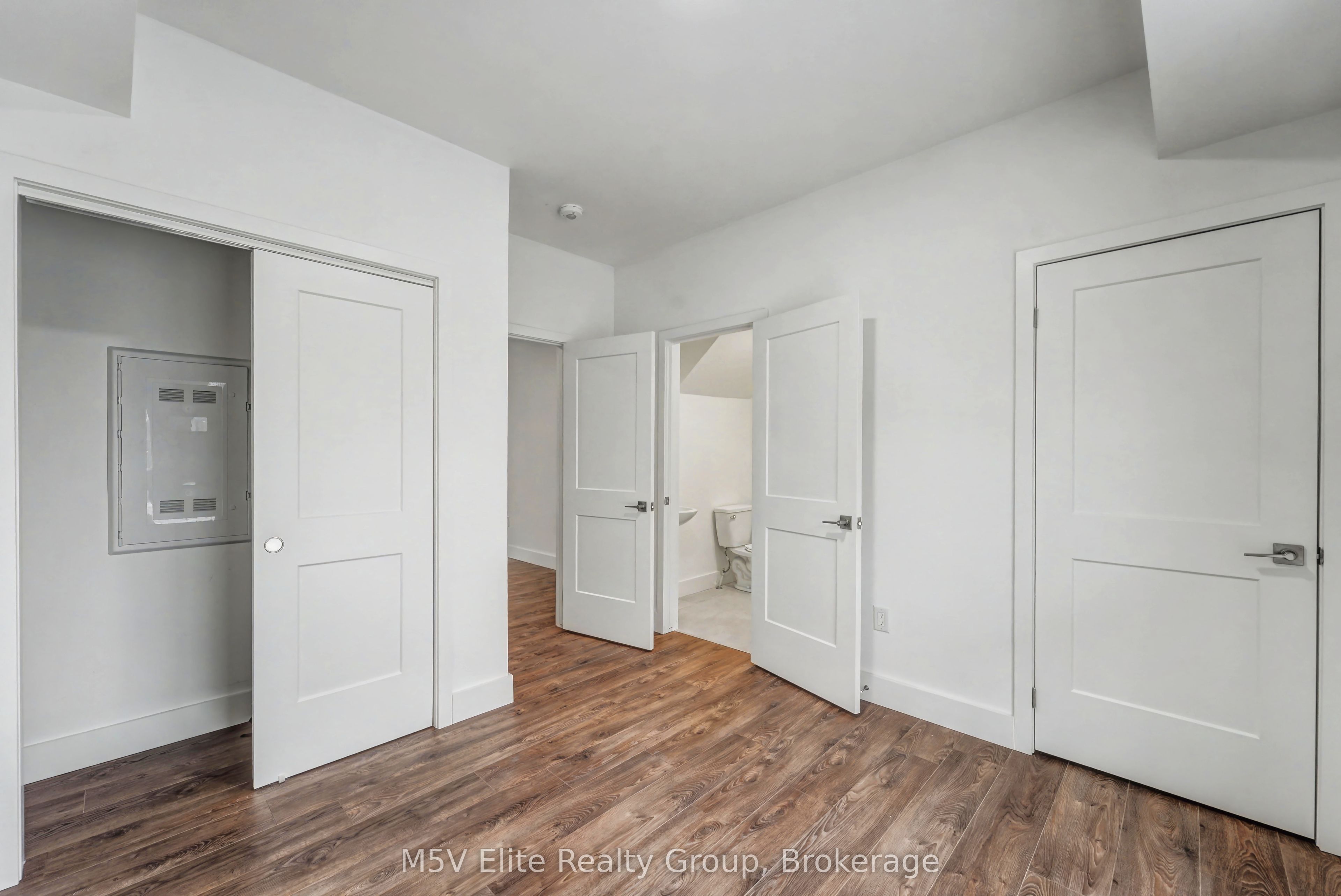 6638 McLeod Road 217, Niagara Falls, ON L2G 3G5 photo 4