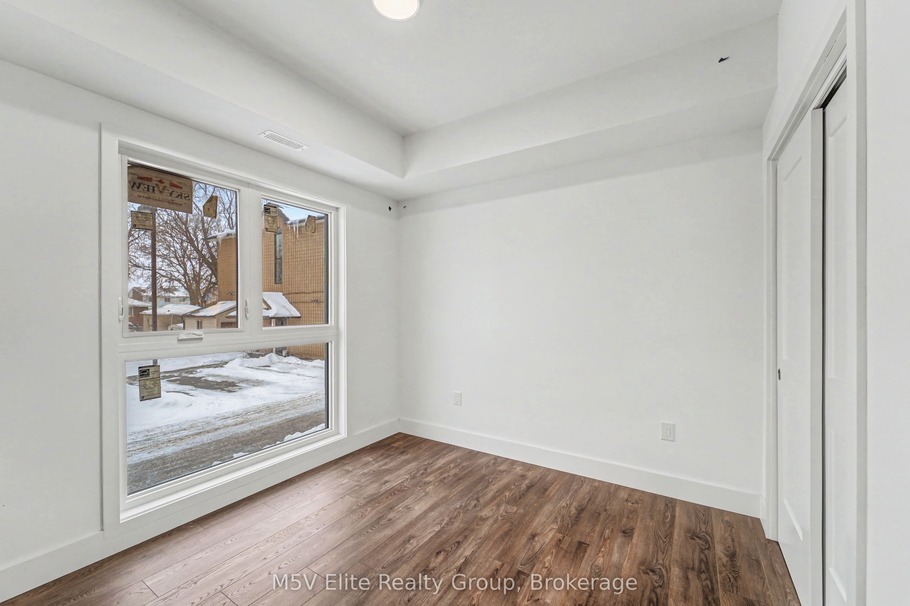 6638 McLeod Road 217, Niagara Falls, ON L2G 3G5 photo 5