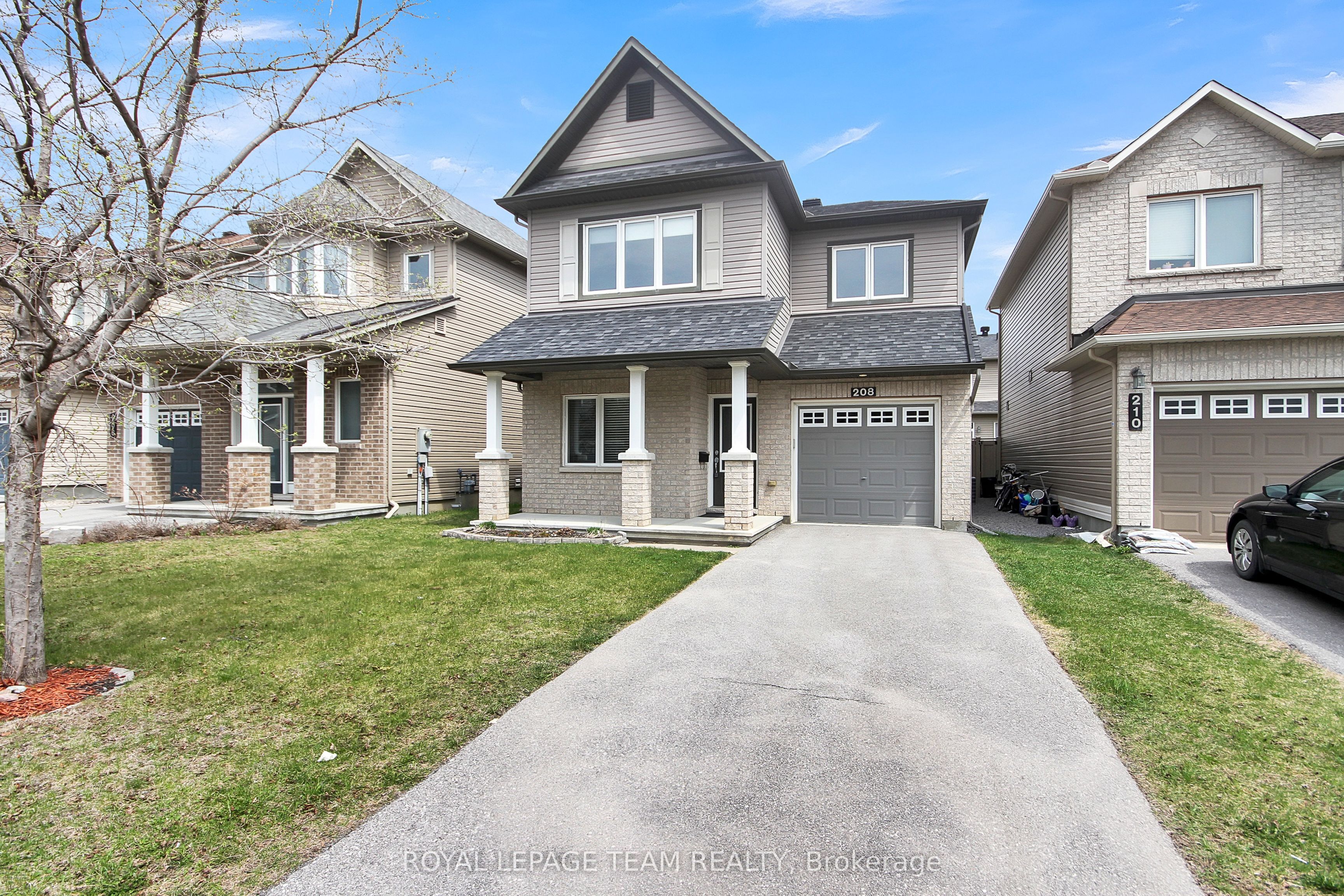 208 Mission Trail Crescent, Kanata, ON K2S 1B9