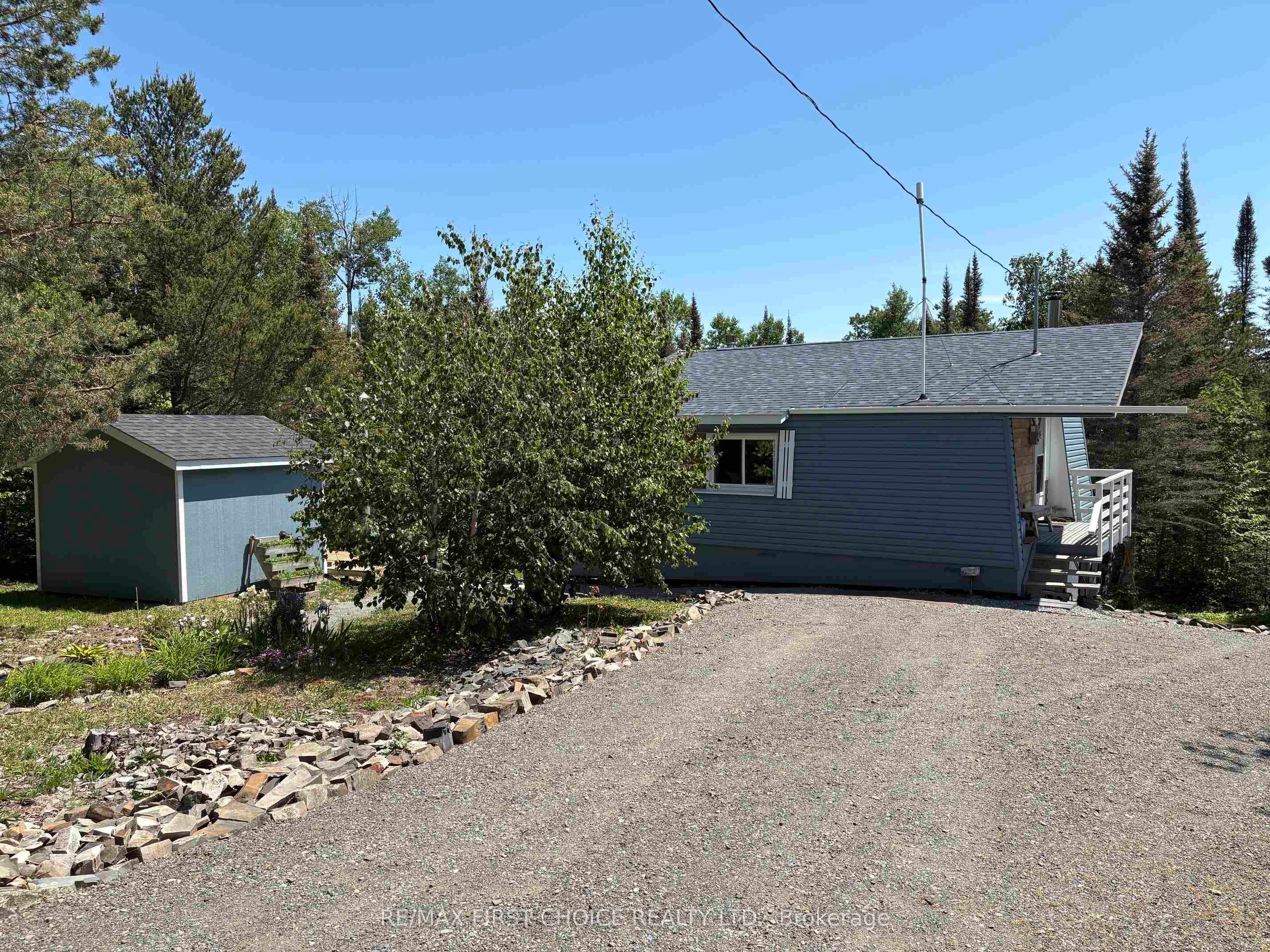 560 Little Trout Bay Rd., Neebing, ON P7L 0A4