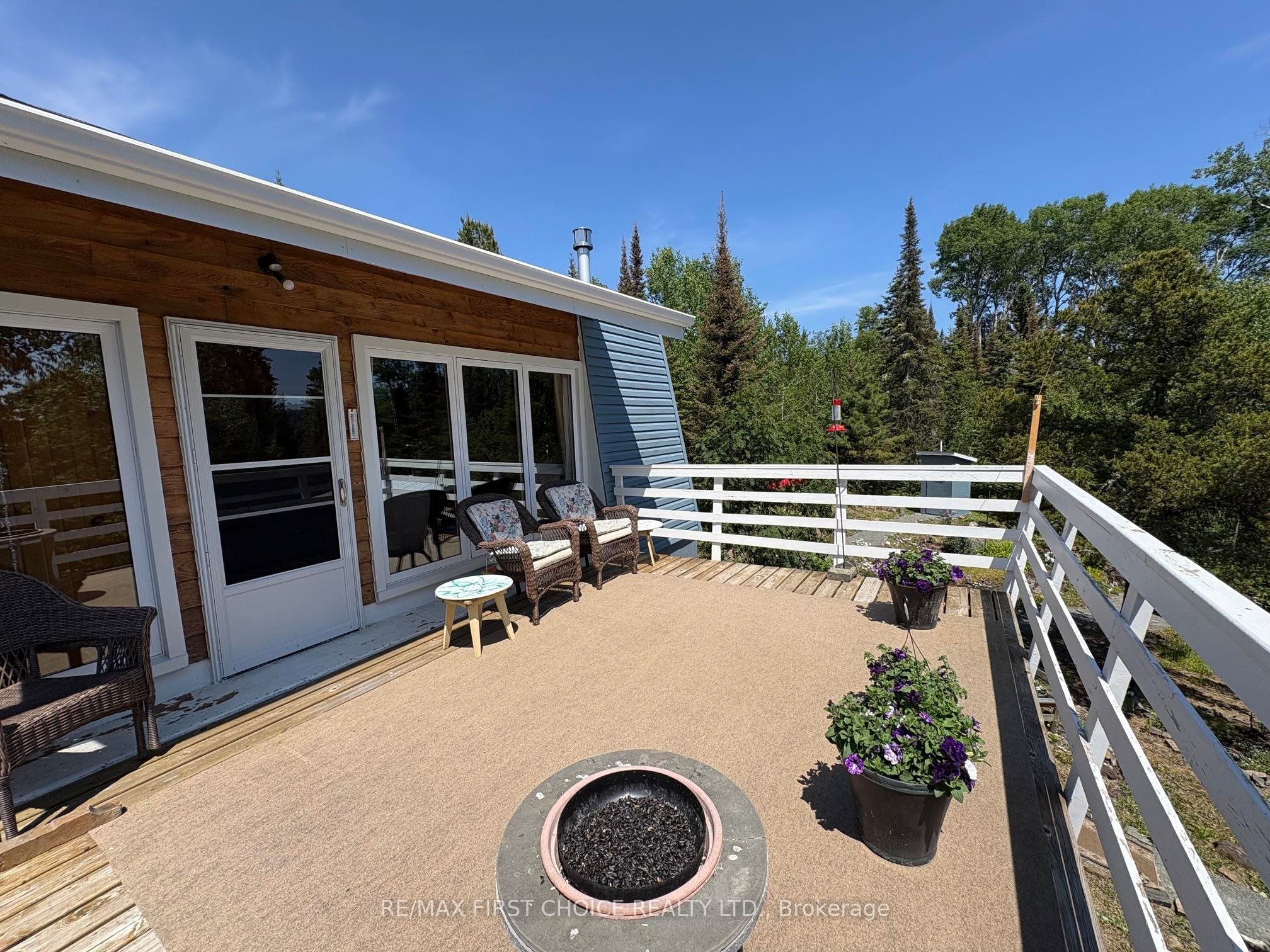 560 Little Trout Bay Rd., Neebing, ON P7L 0A4 photo 4