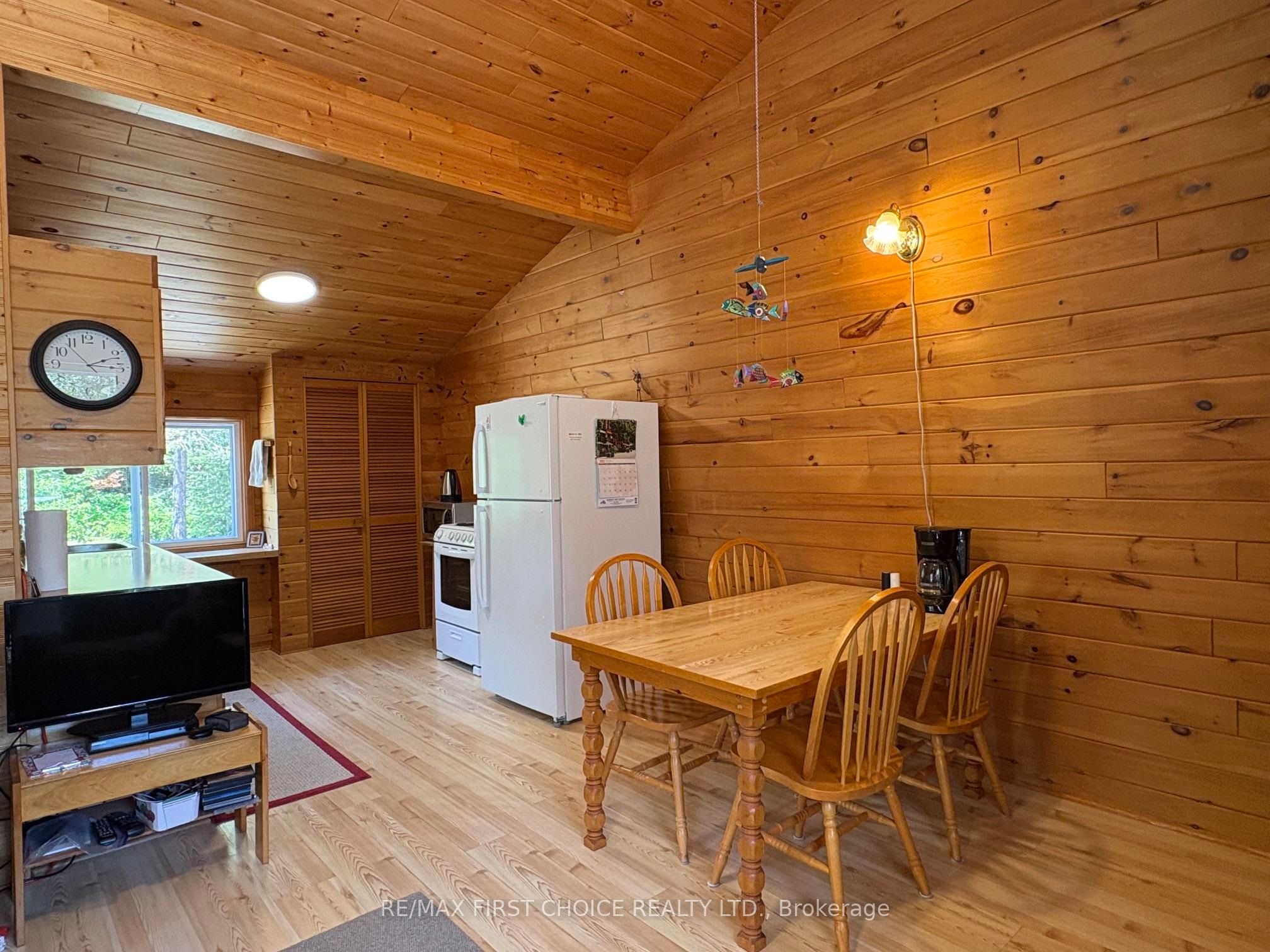 560 Little Trout Bay Rd., Neebing, ON P7L 0A4 photo 5