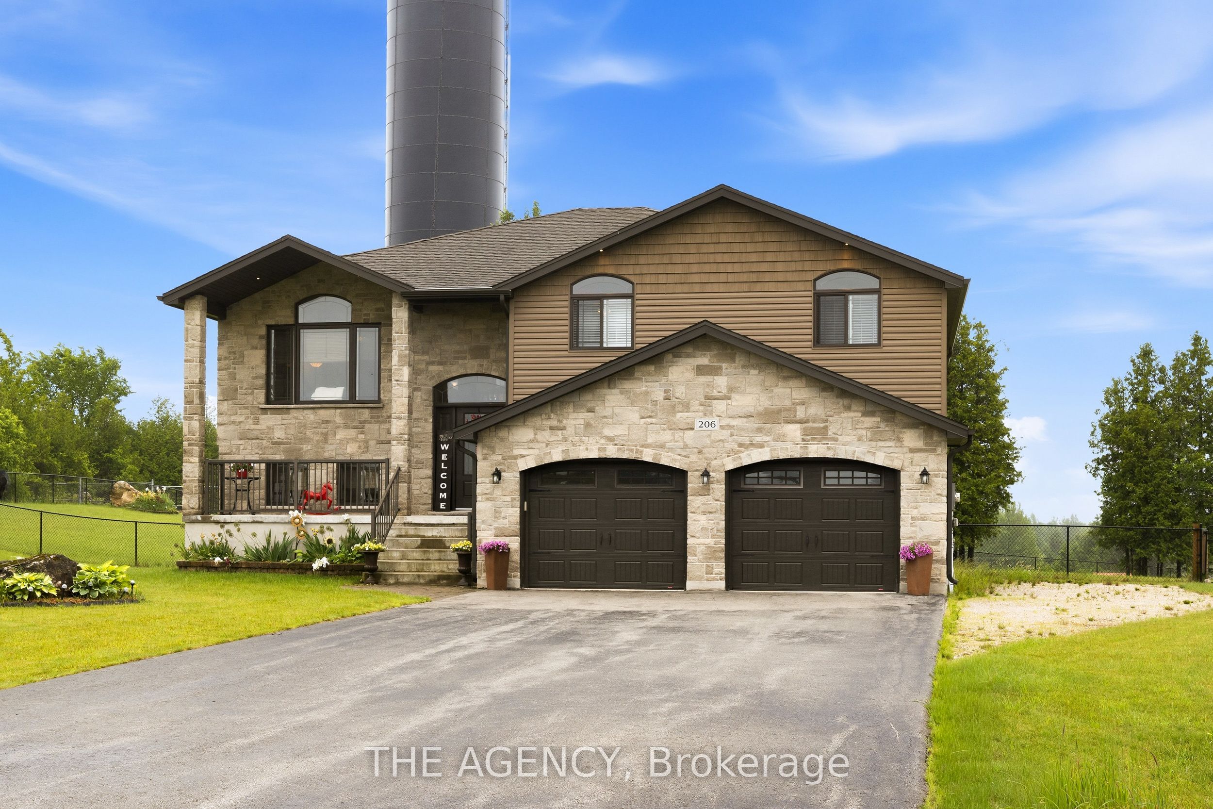 206 Meredith Way, Chatsworth, ON N0H 1G0 photo 2