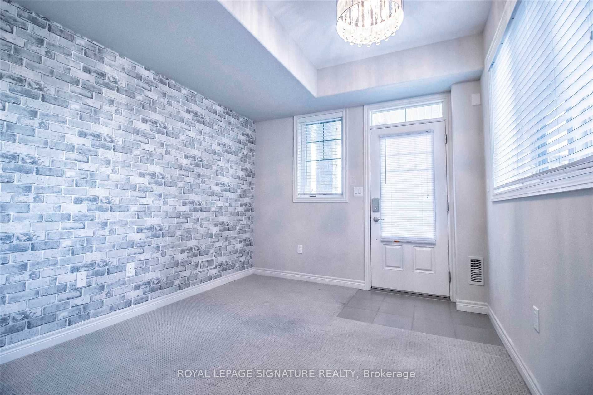 225 Westbank Trail, Hamilton, ON L8J 0H4 photo 2