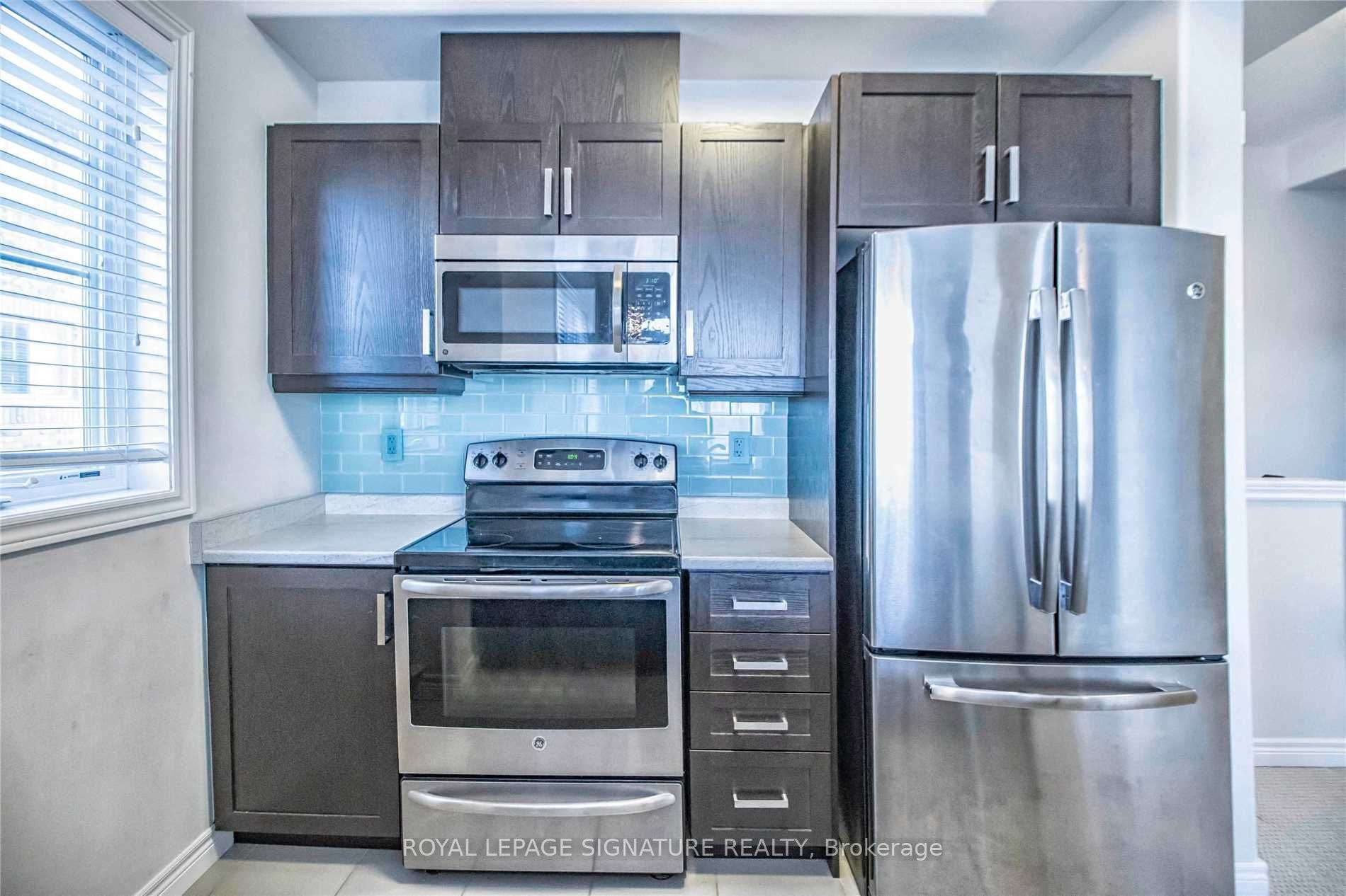 225 Westbank Trail, Hamilton, ON L8J 0H4 photo 3