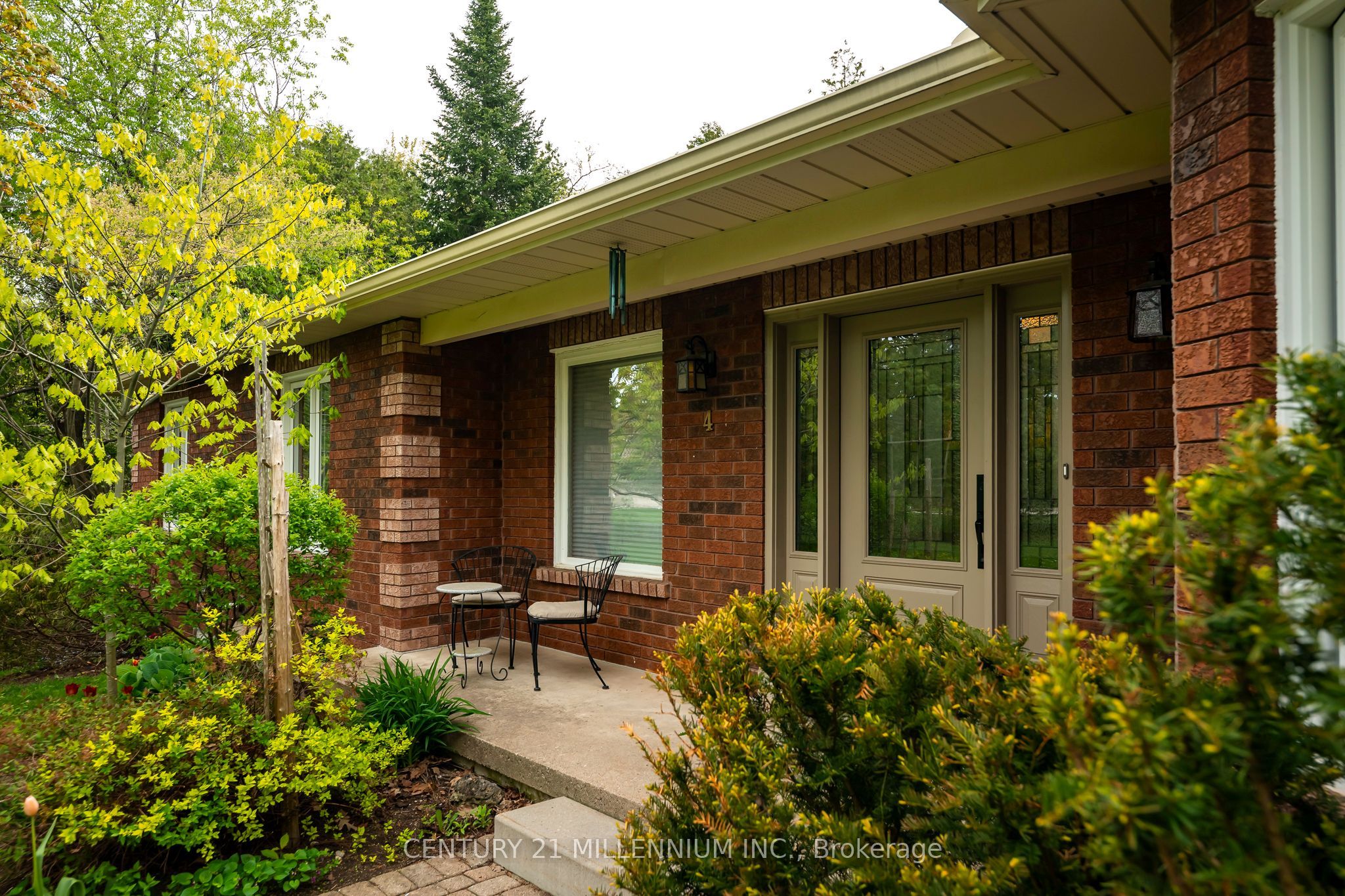 4 Brucedale Boulevard, Mono, ON L9W 4N9 photo 2