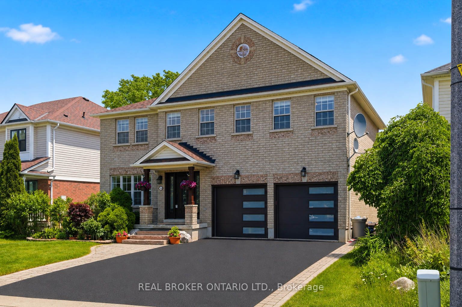 135 Blackburn Drive, Brantford, ON N3T 6S8 photo 3