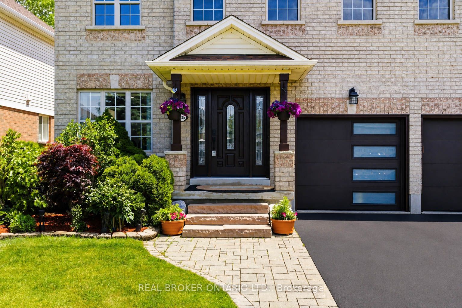 135 Blackburn Drive, Brantford, ON N3T 6S8 photo 4