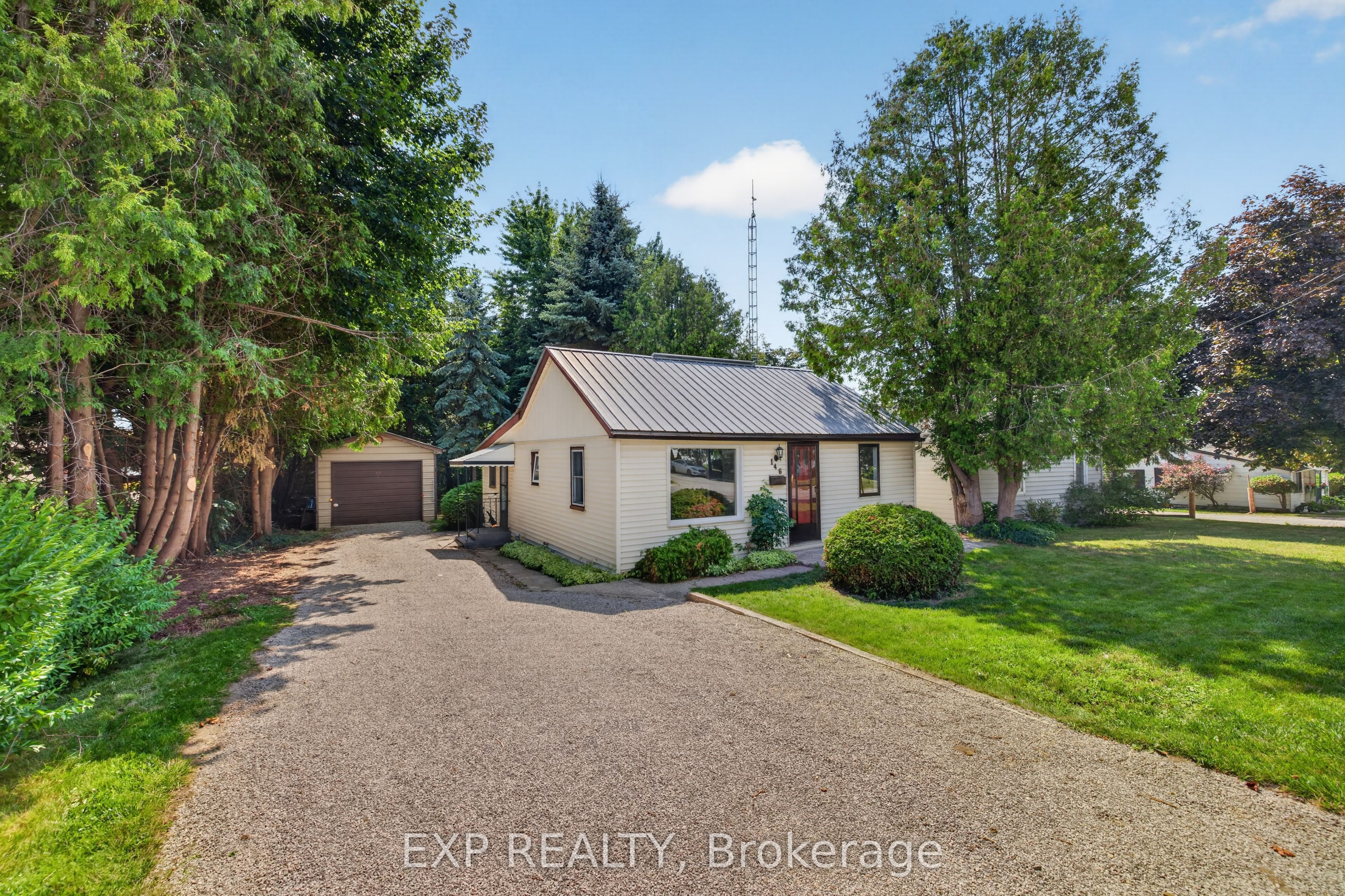 146 Whiting Street, Ingersoll, ON N5C 3B3 photo 2