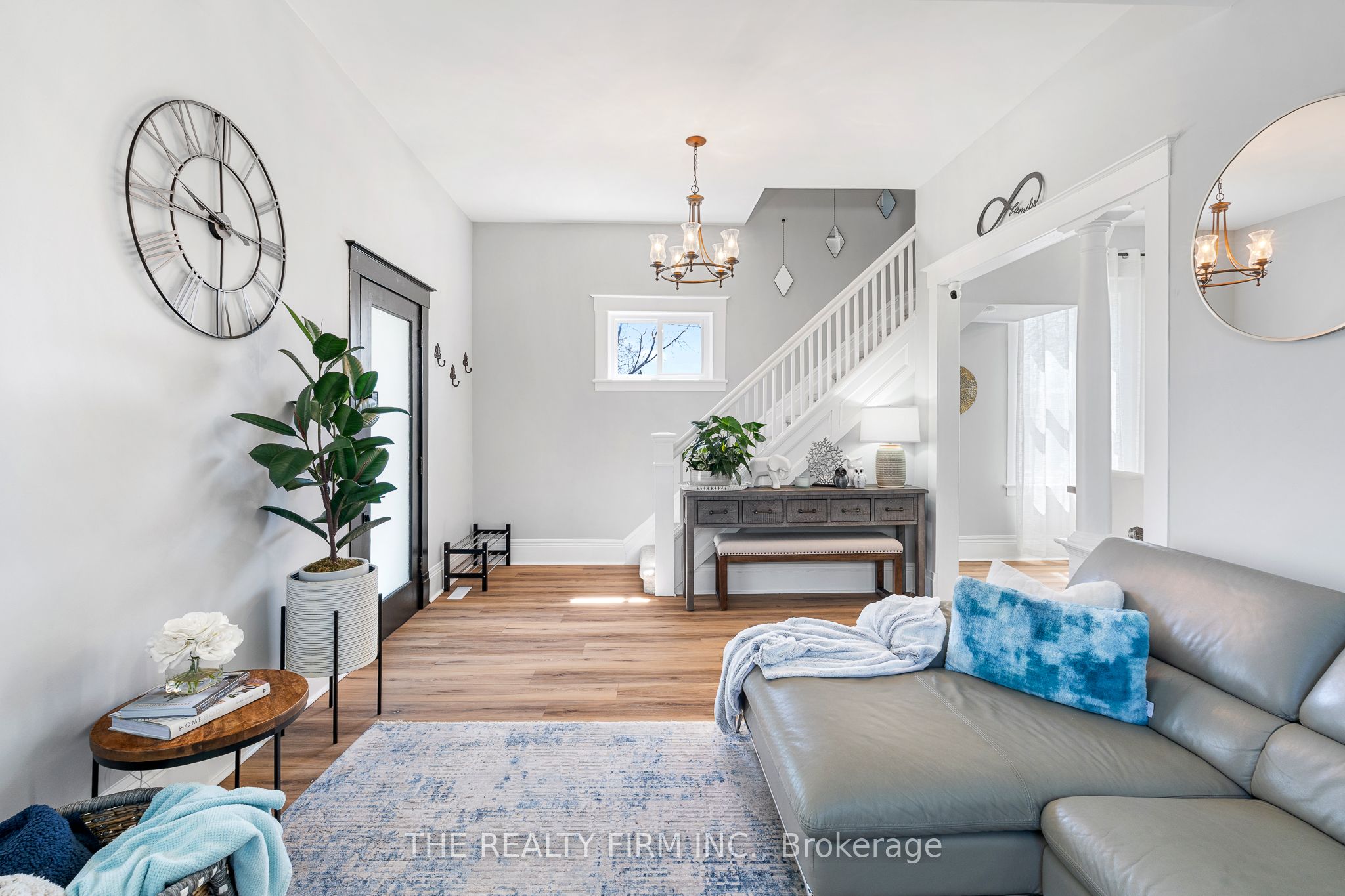 31 Fifth Avenue, St. Thomas, ON N5R 4C2