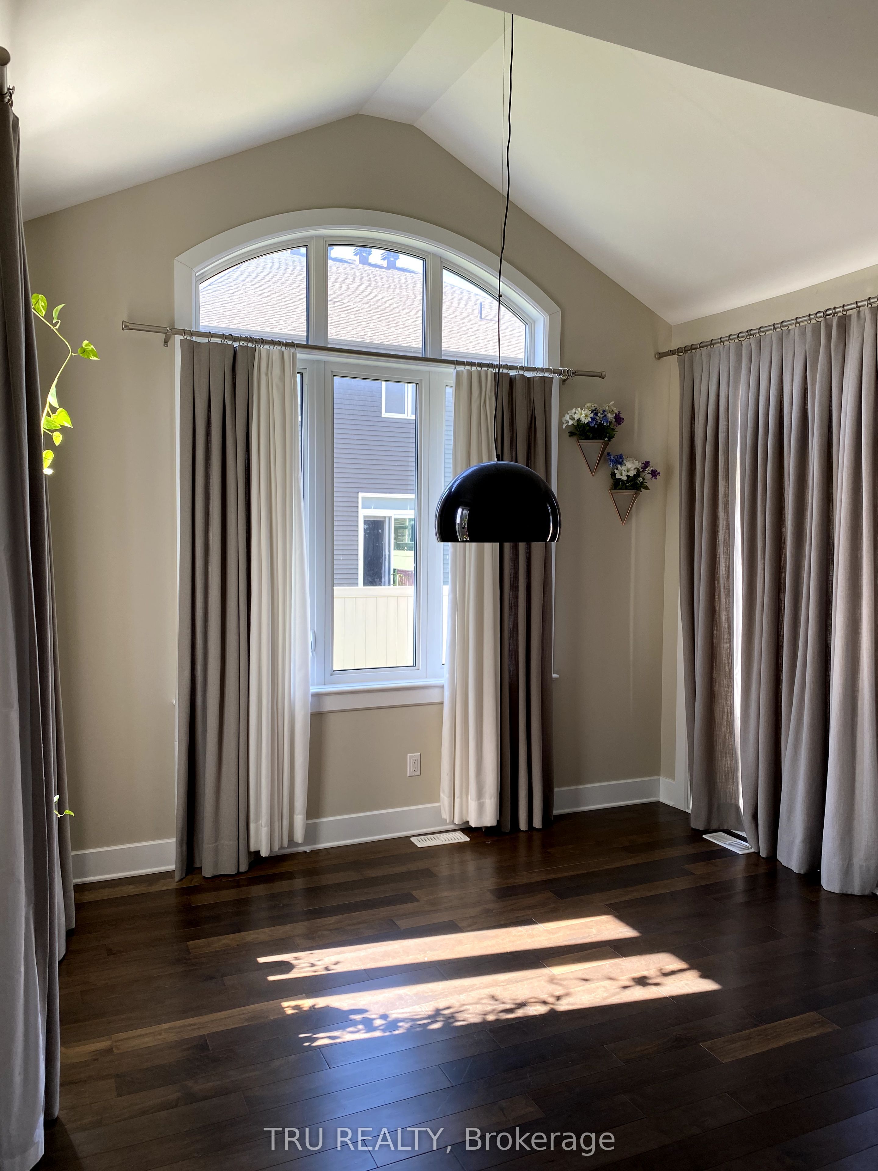 2083 HELENE CAMPBELL Road, Barrhaven, ON K2J 0R1 photo 5