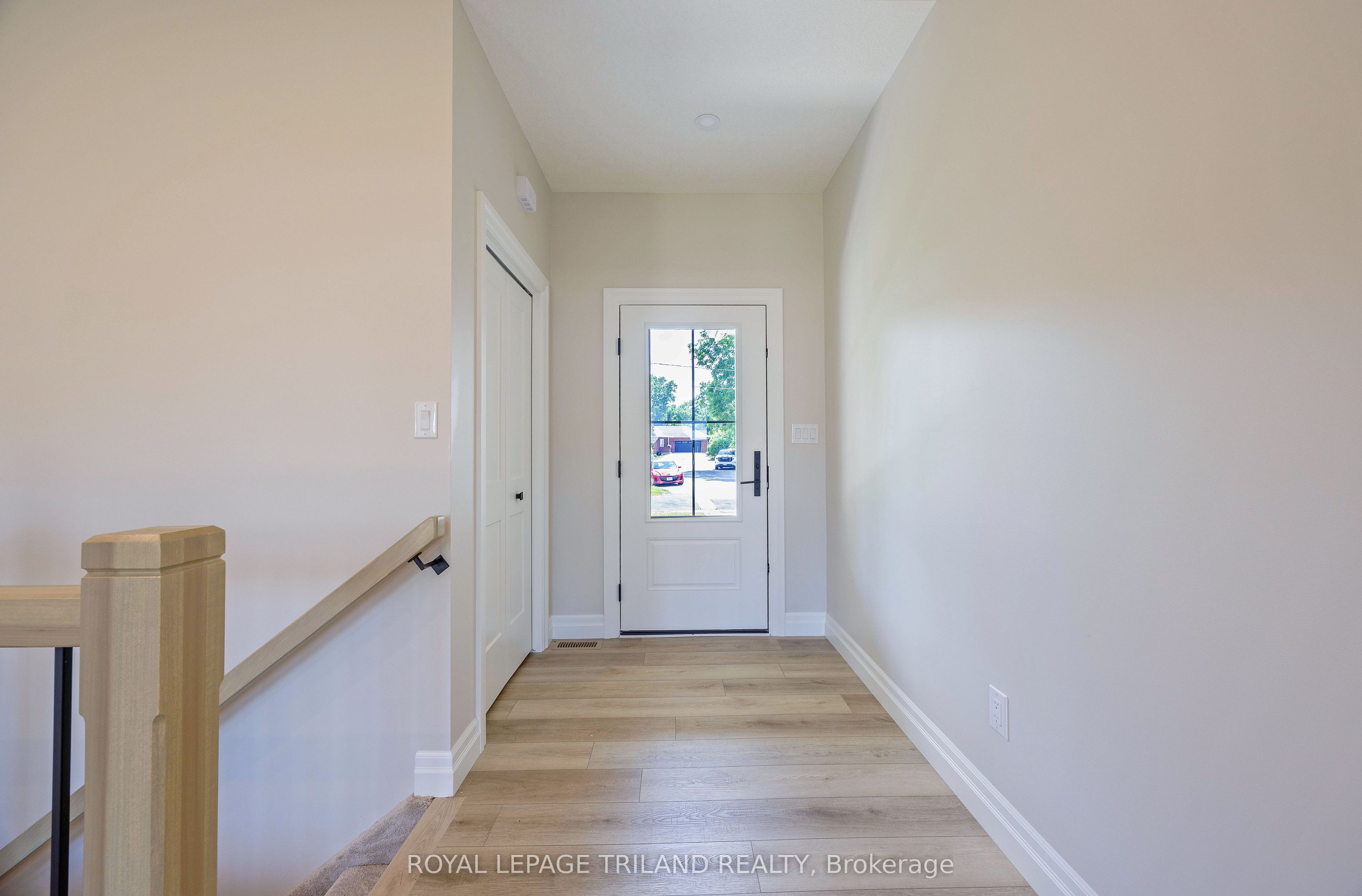 193 Catherine Street, North Middlesex, ON N0M 2K0 photo 2