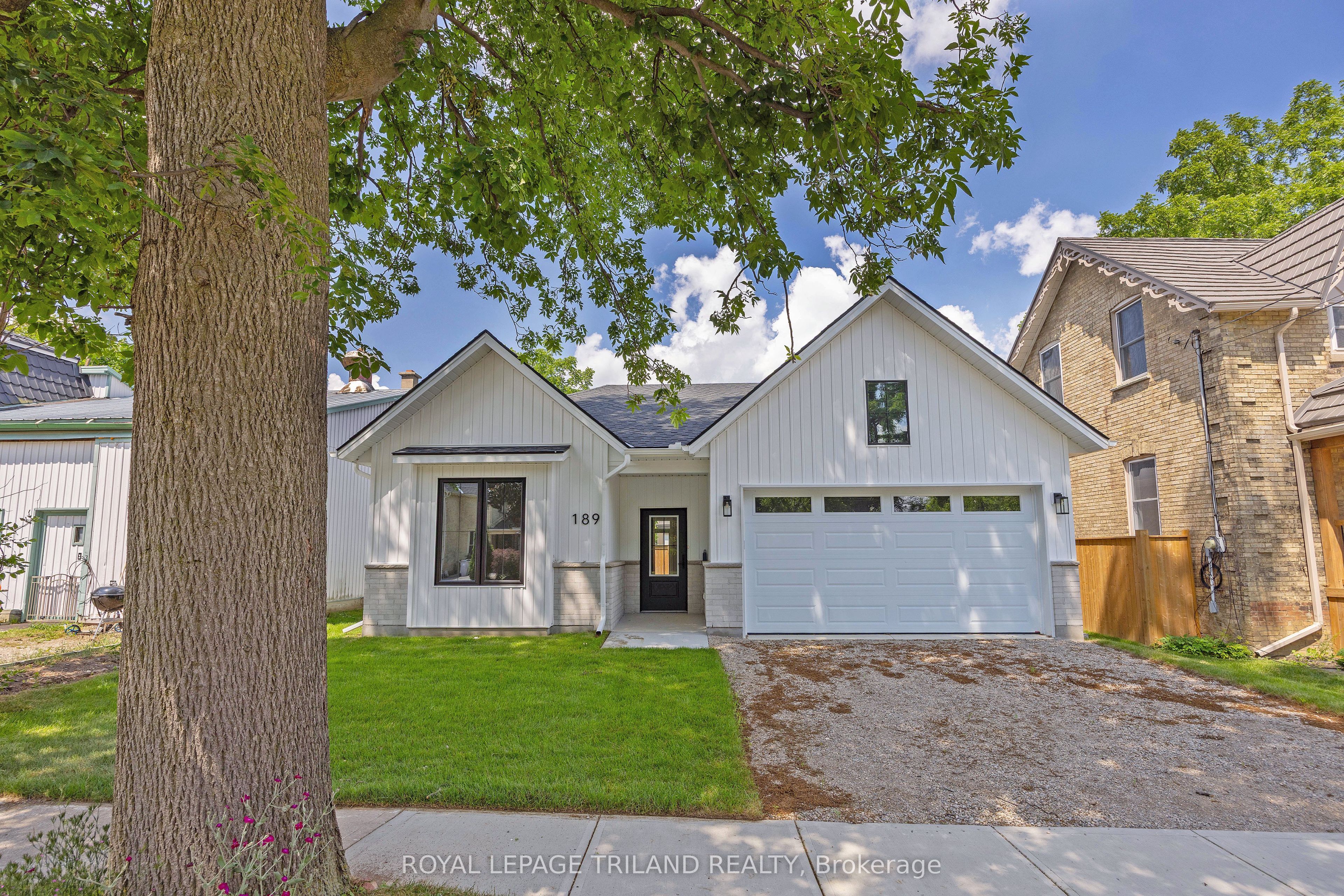 189 Catherine Street, North Middlesex, ON N0M 2K0
