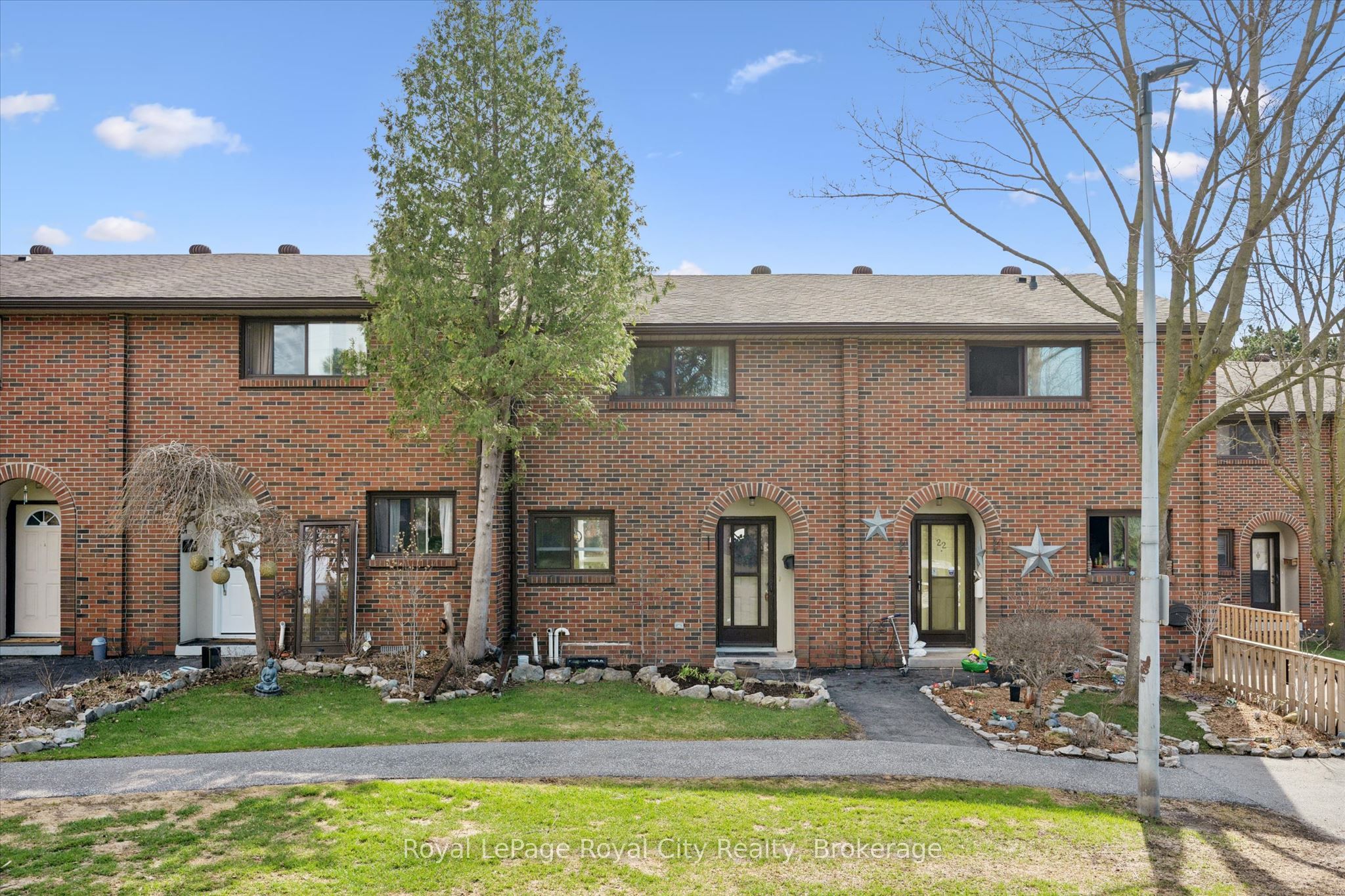 41 Rhonda Road 23, Guelph, ON N1H 6H1