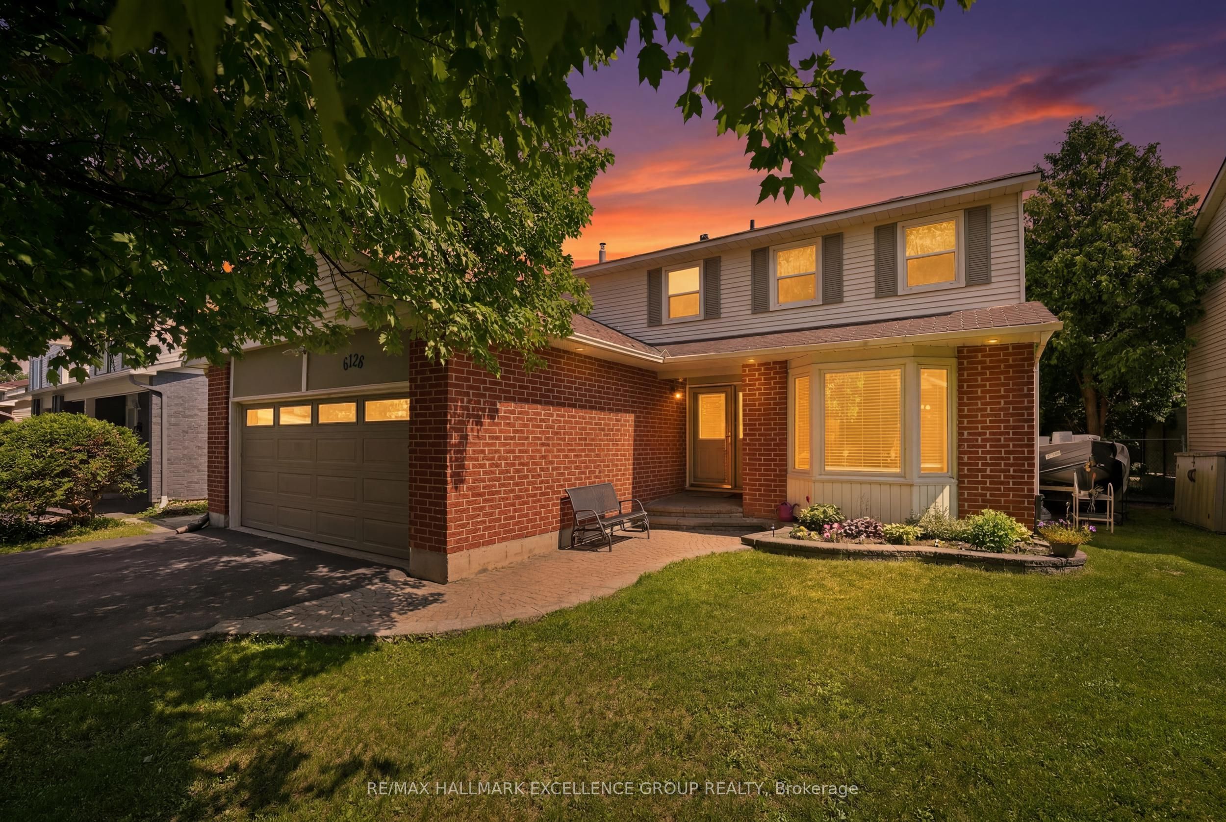 6126 Vineyard Drive, Orleans - Convent Glen and Area, ON K1C 2N6
