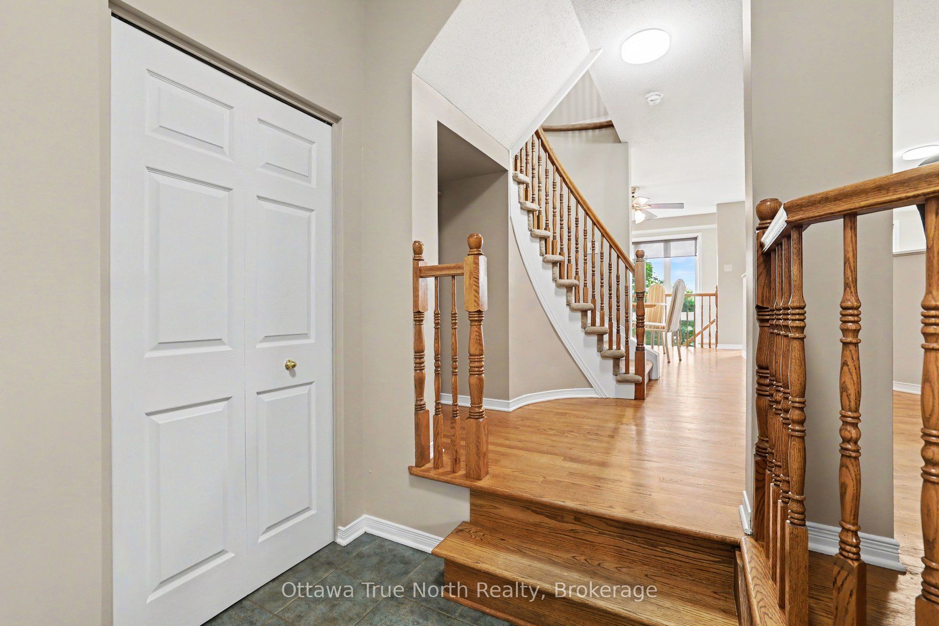 187 Kincardine Drive, Kanata, ON K2V 1C5 photo 4