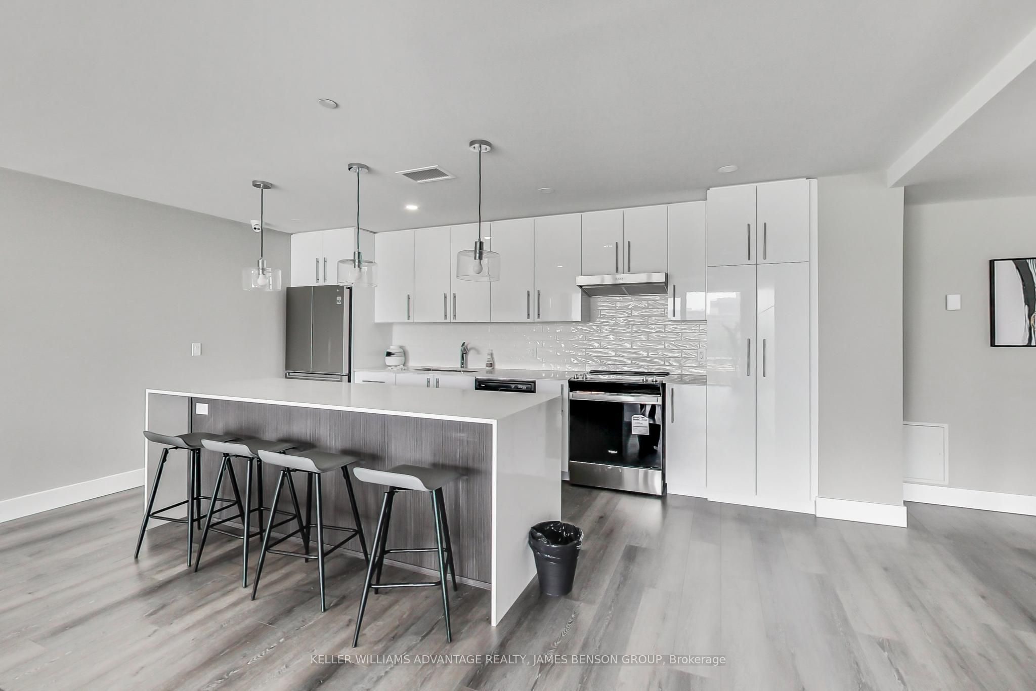15 Queen Street S 907, Hamilton, ON L8P 0C6 photo 3