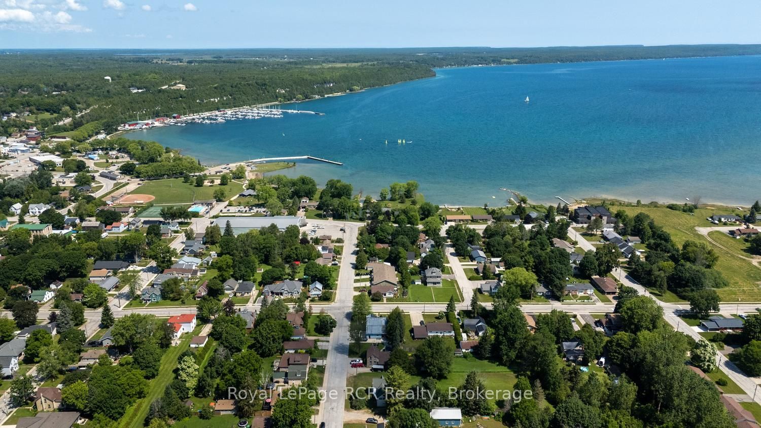 450 Taylor Street, South Bruce Peninsula, ON N0H 2T0 photo 4