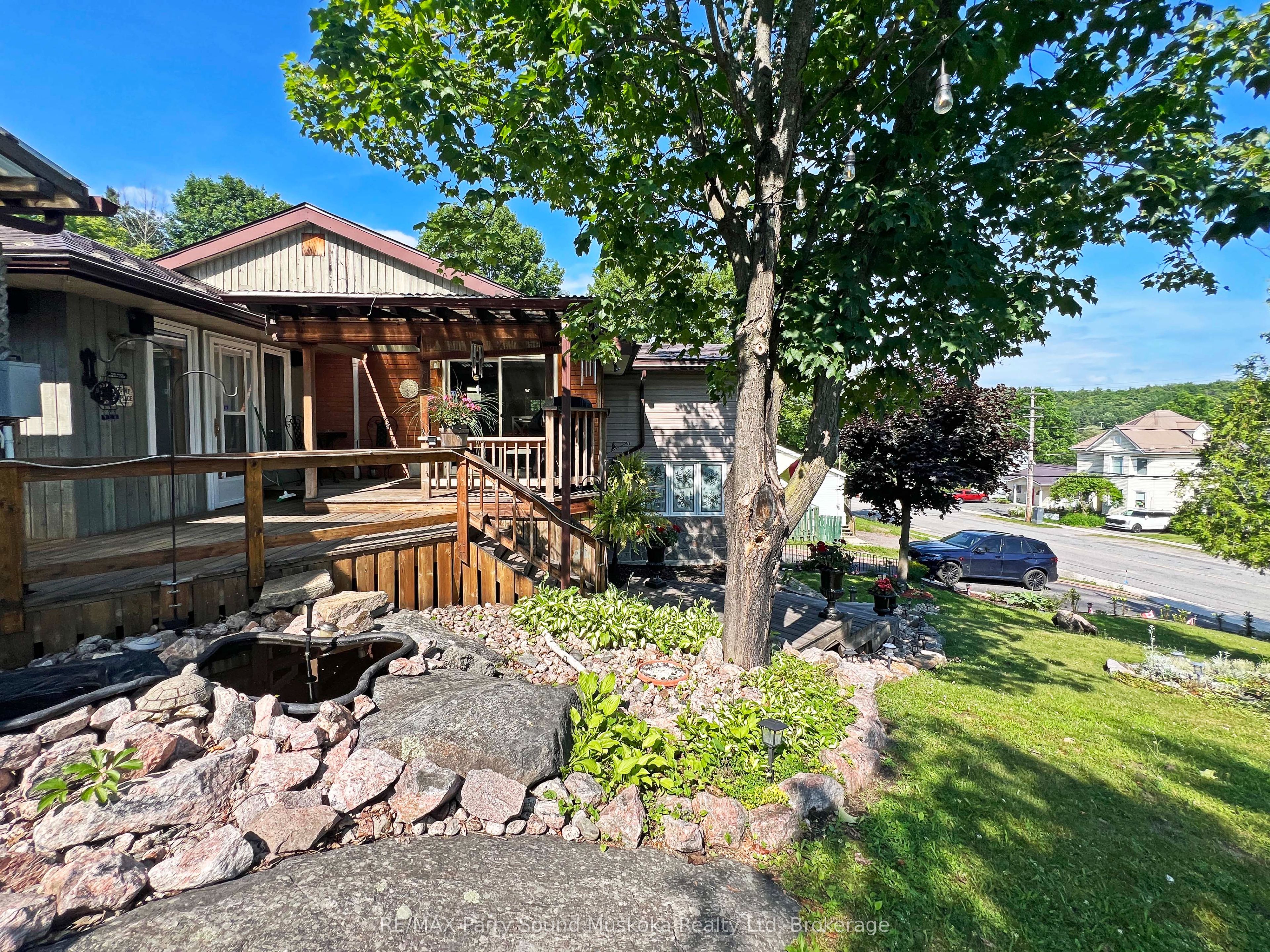 44 William Street, Parry Sound, ON P2A 1V1 photo 4