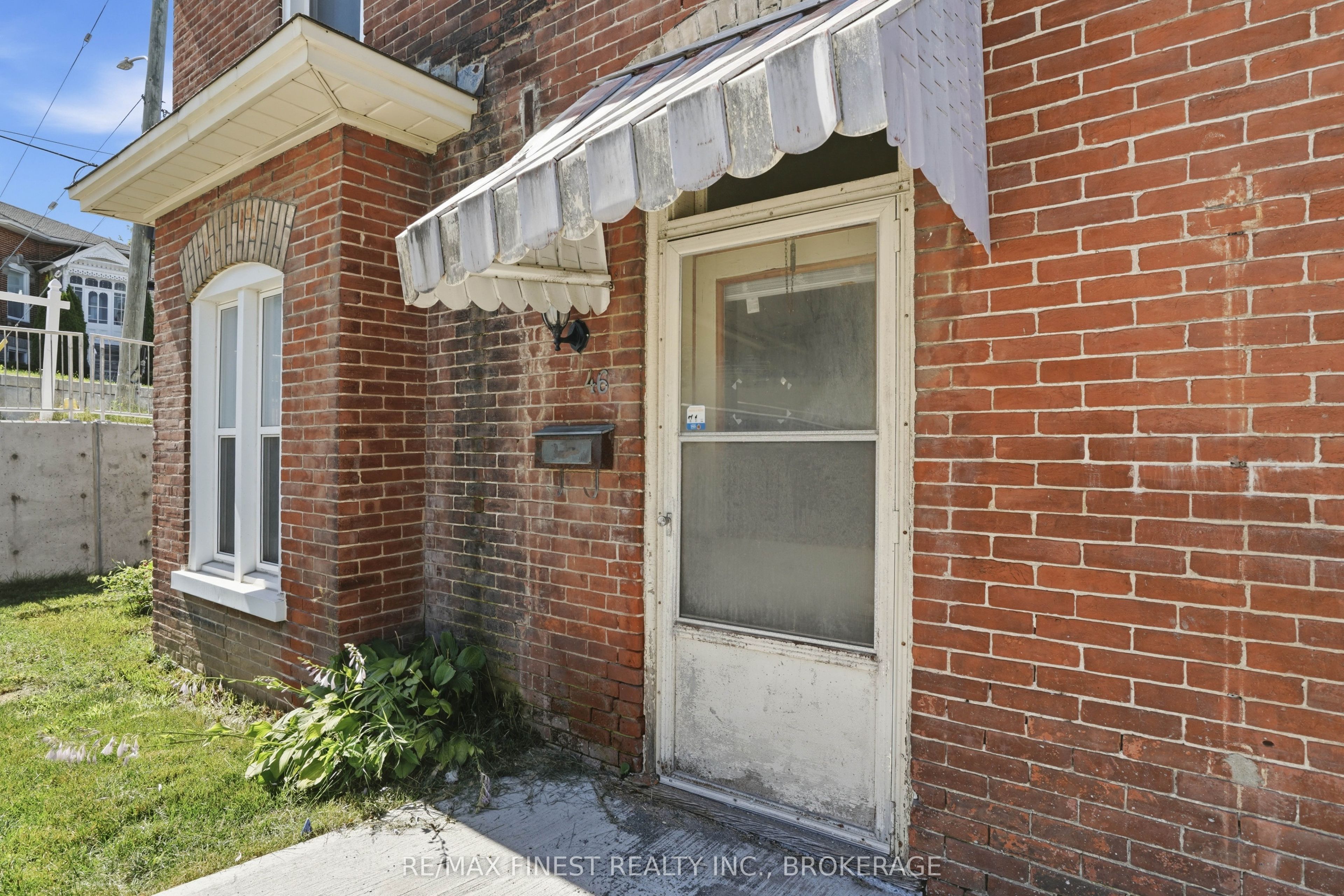 46 Catharine Street, Belleville, ON K8P 1L5