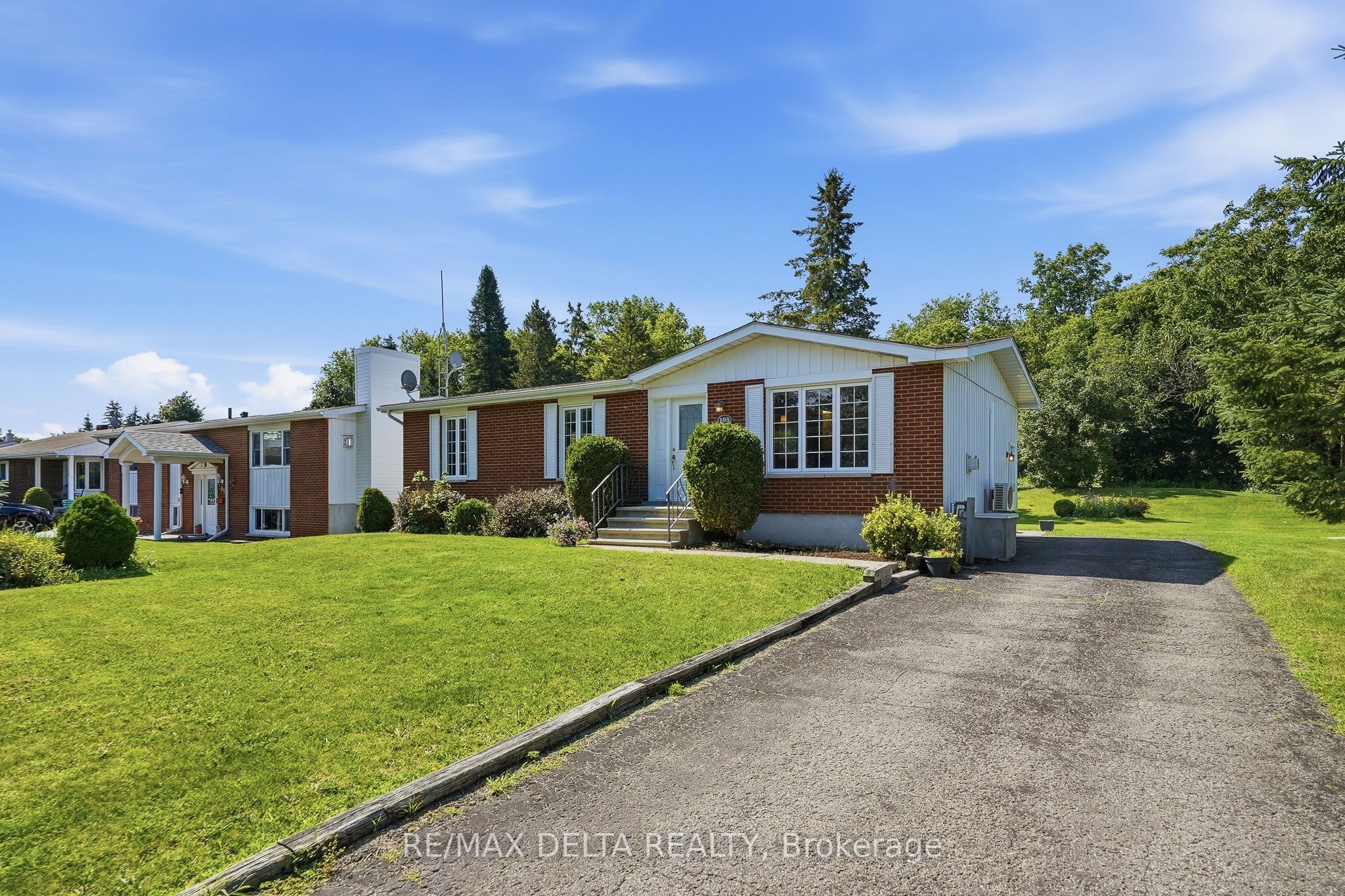105 Fournier Street, Champlain, ON K0B 1R0 photo 2