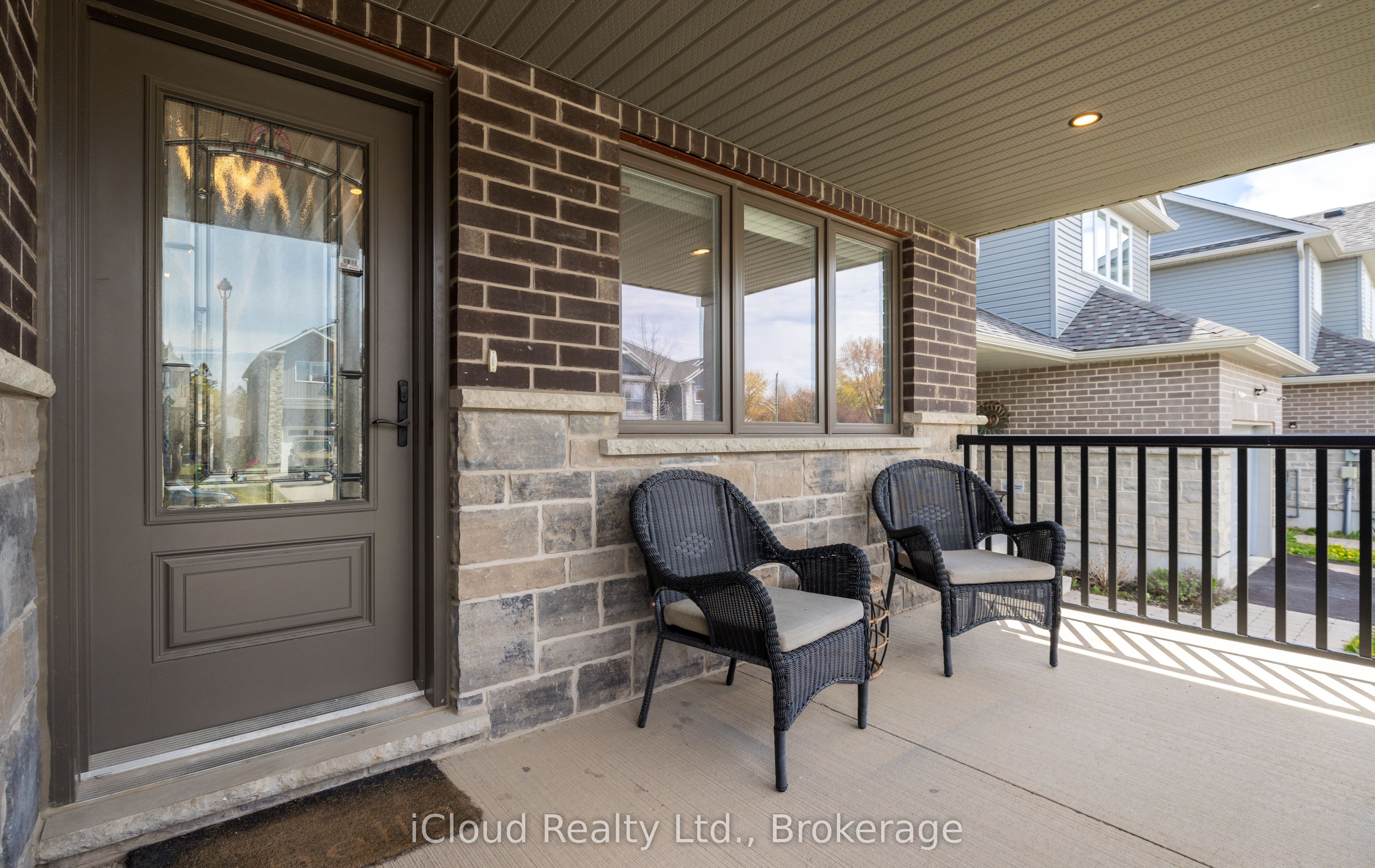 108 Stephenson Way, Minto, ON N0G 2P0 photo 2